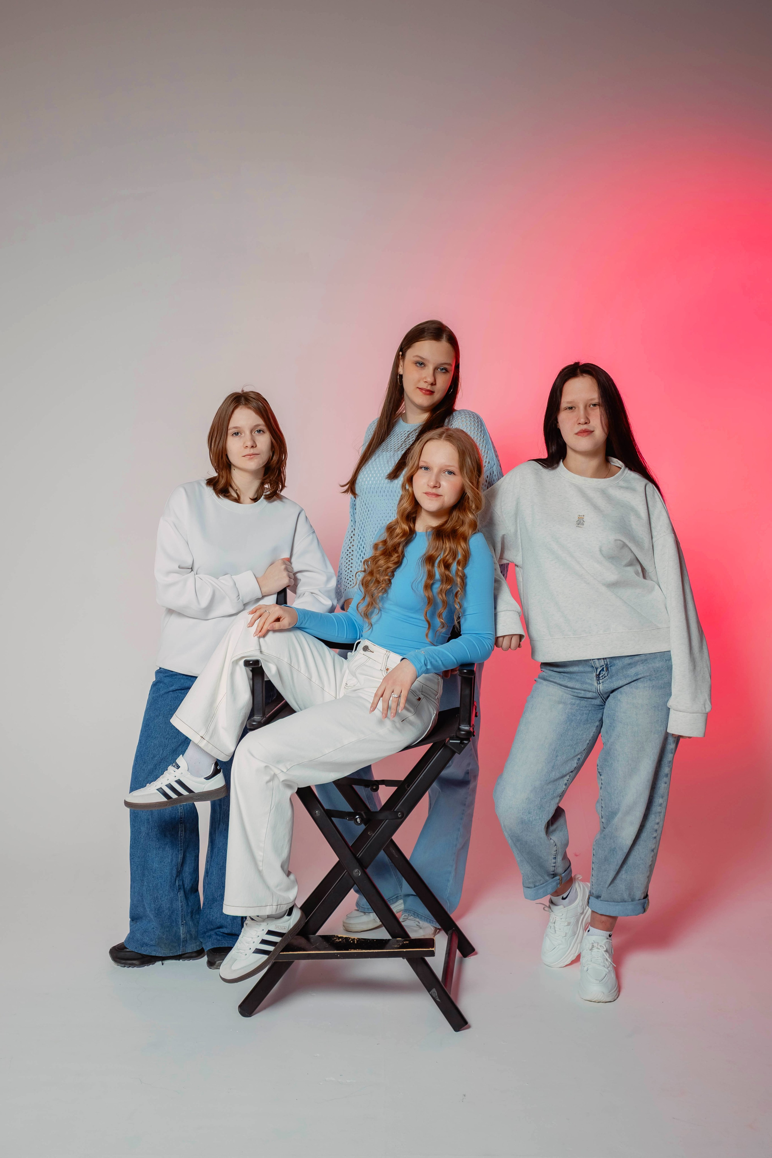 Позирование группы. Выпускные альбомы для детского сада и школы