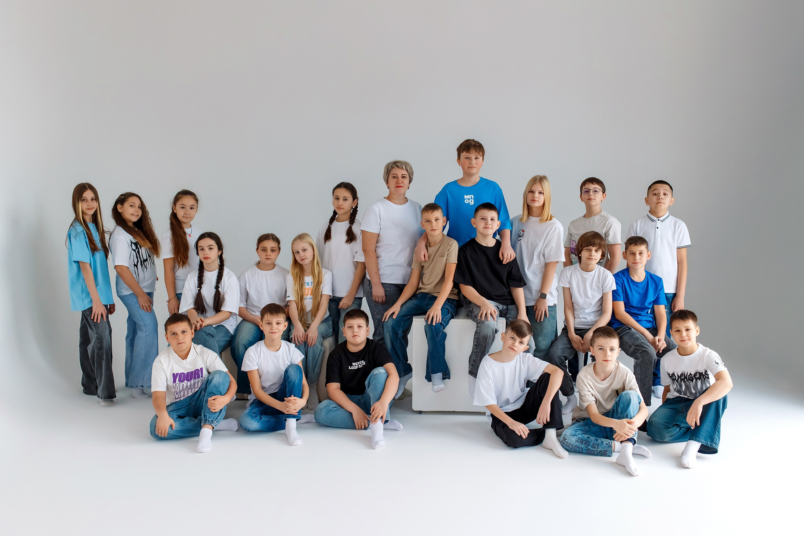 4 класс съемка в фотостудии. Фотограф Любовь Корниенко, Примоский край