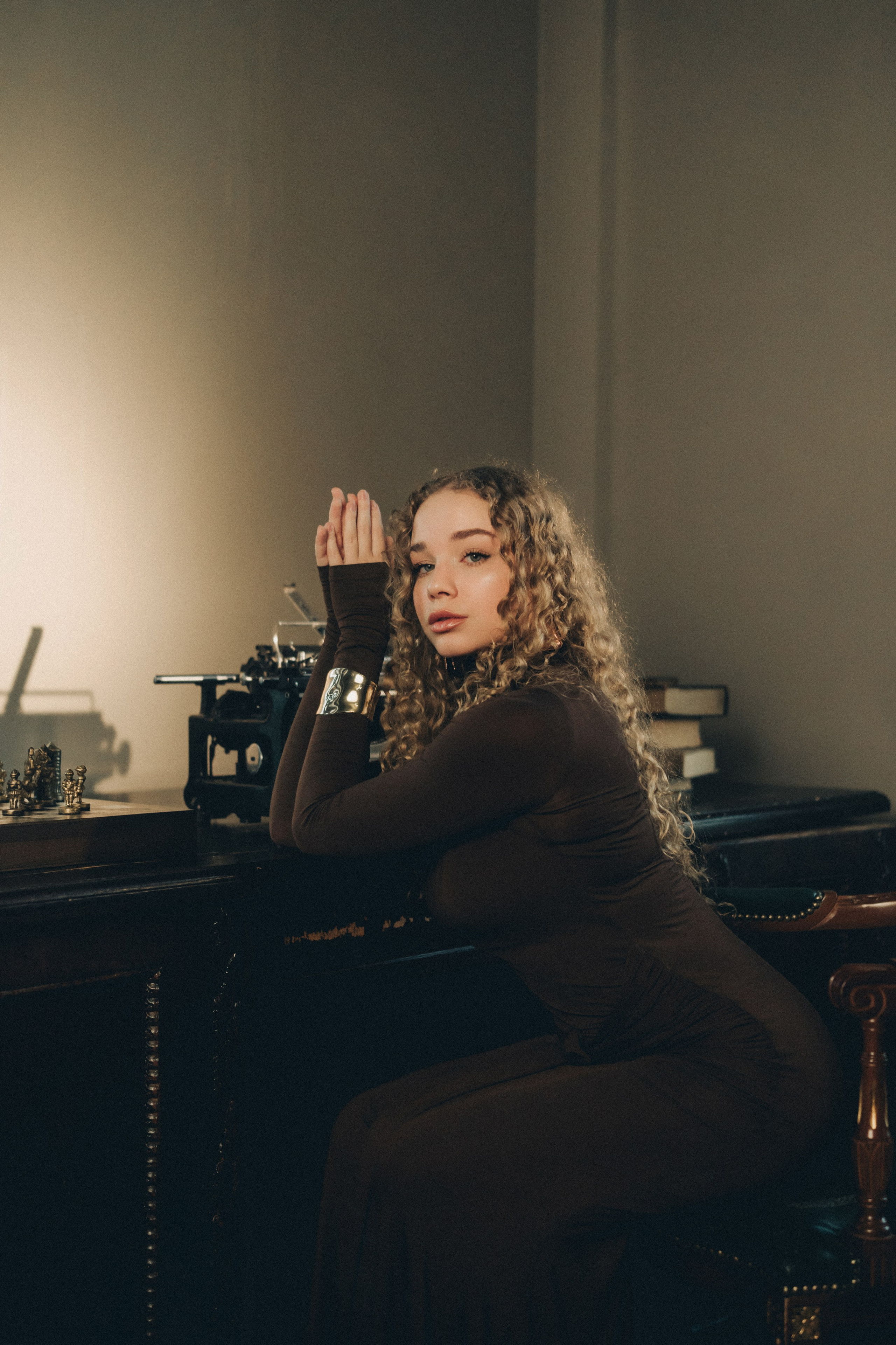 Леся | фотосессия в старинном особняке. Портретный фотограф Москва