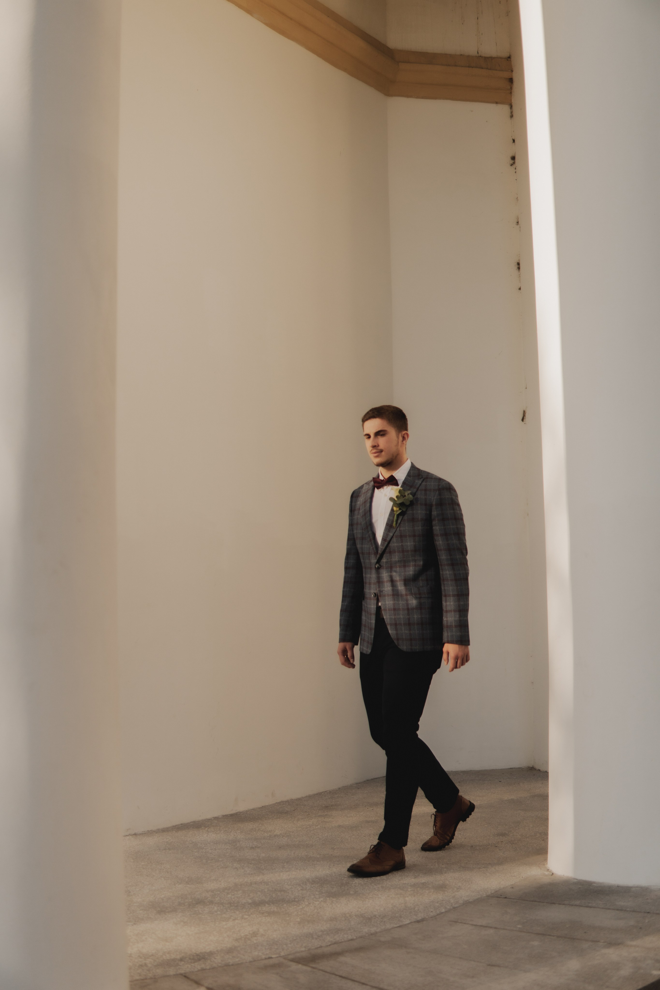 Свадебная прогулка. Мы тонем в лучах нежных объятий. Свадебный и портретный фотограф в Москве, Светлана Янковая