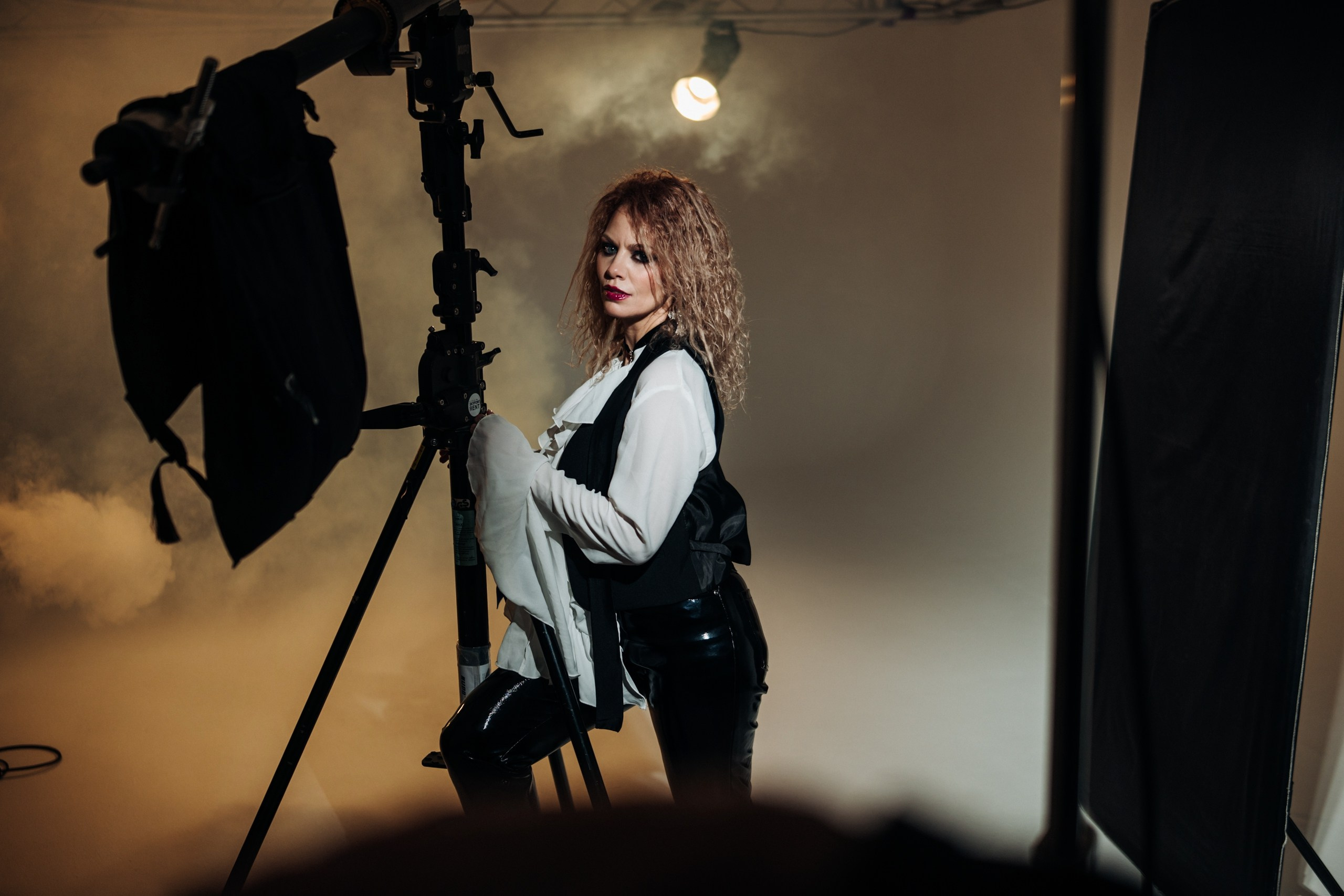 Промо-Сессия КамиLLа на обложку сингла «Дельтаплан». Репортажный фотограф Санкт-Петербург