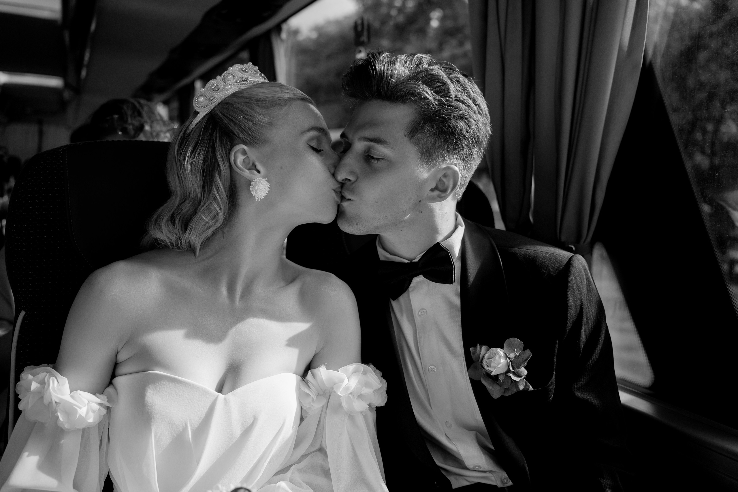 Роспись в Коломенском. Портретный фотограф Олеся Владимирова в Москве