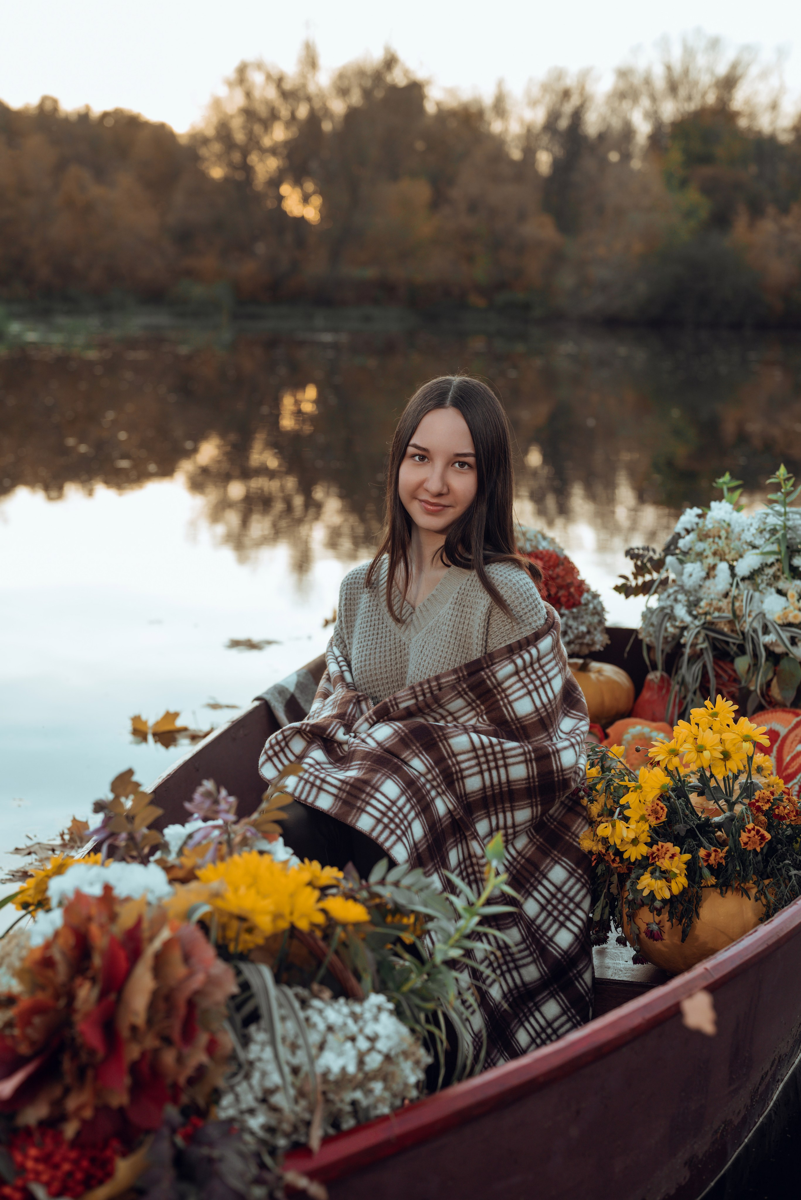 Фотопроект с осенней лодкой. Фотограф в городе Салават