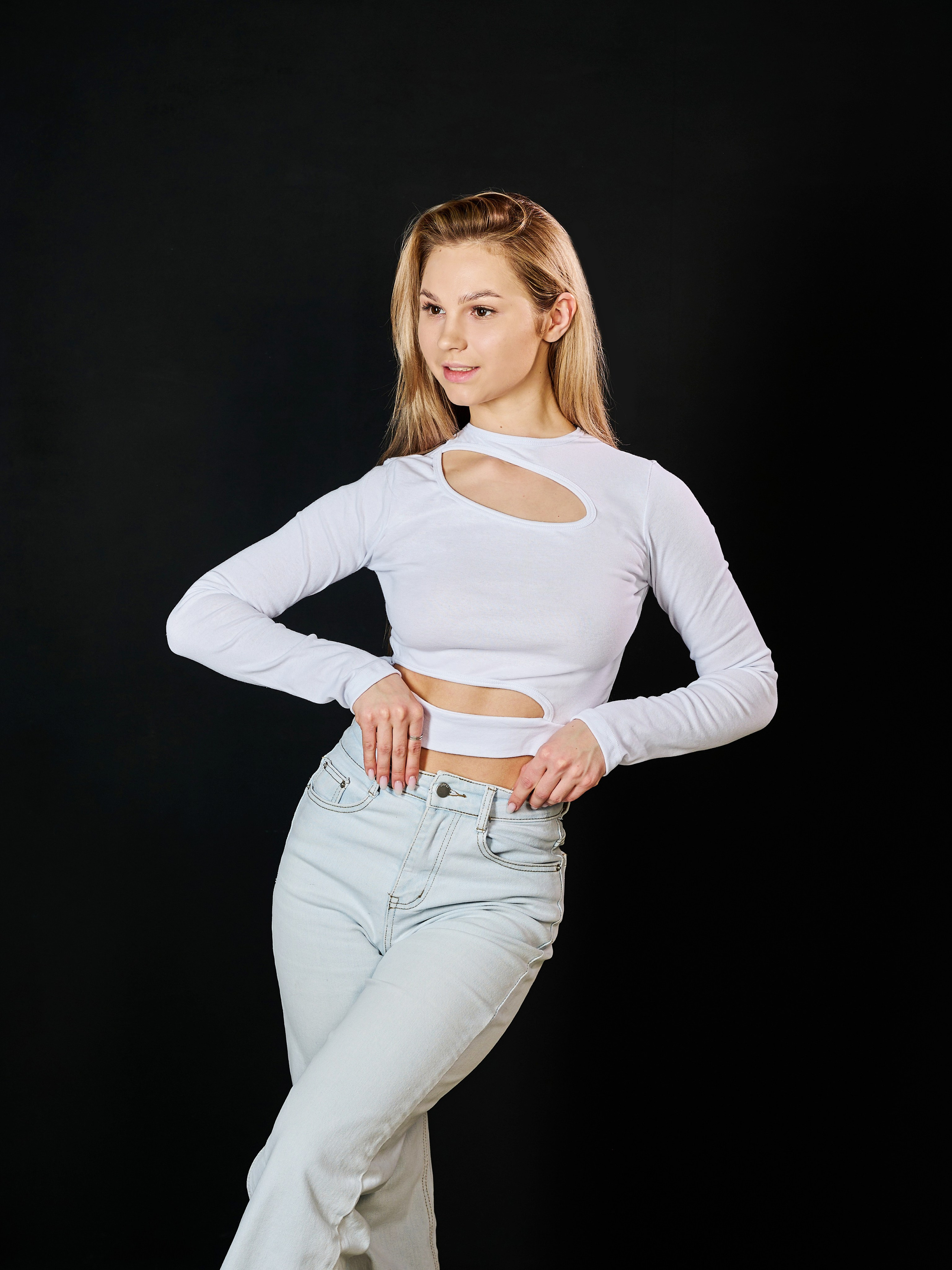 Фотосъёмка одежды. Выпускные альбомы. Предметная и контент съёмка. Фотостудия Klass