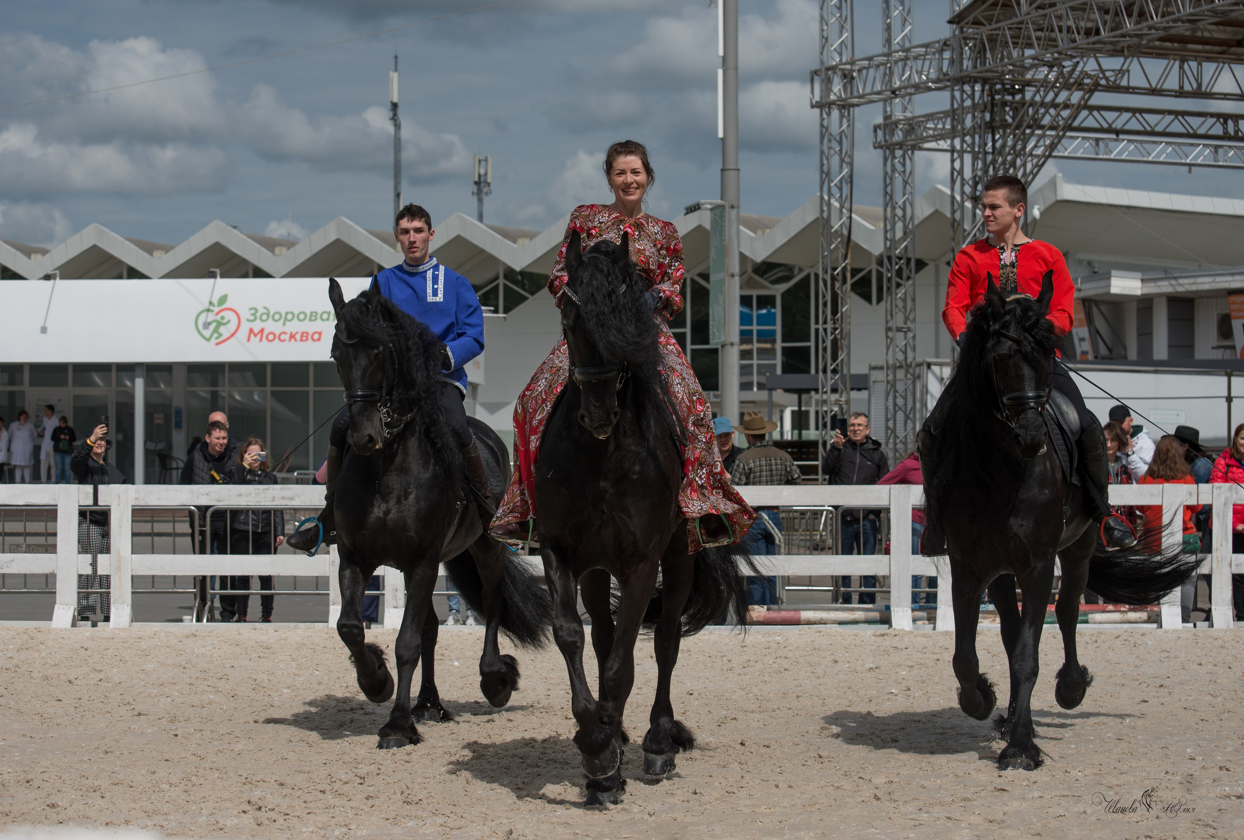 Эквирос, Москва. Конный фотограф в Саратове Юлия Иванова