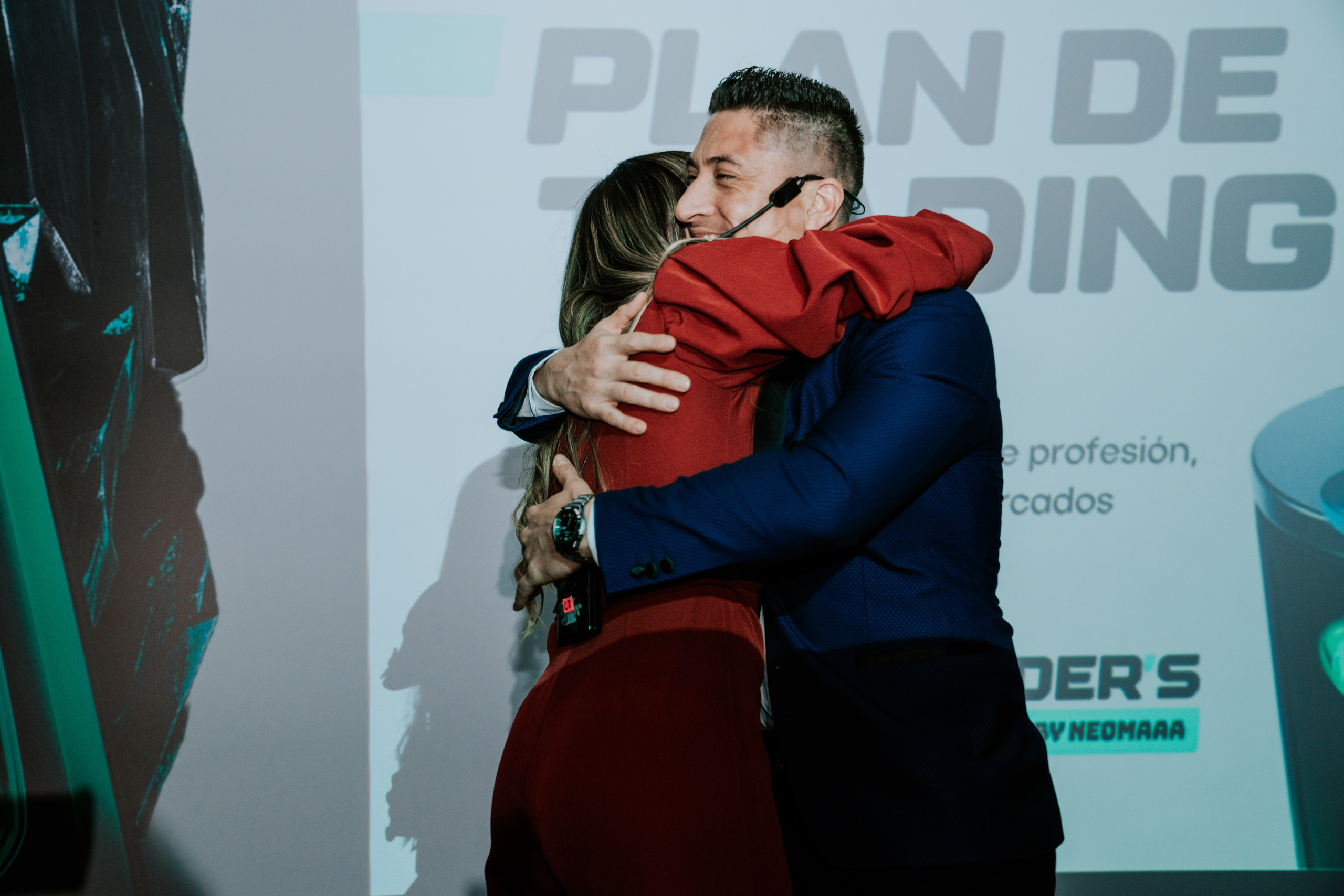 TRADERS DAY By NeomAAA Bogota. NeomAAA Funds Gallery