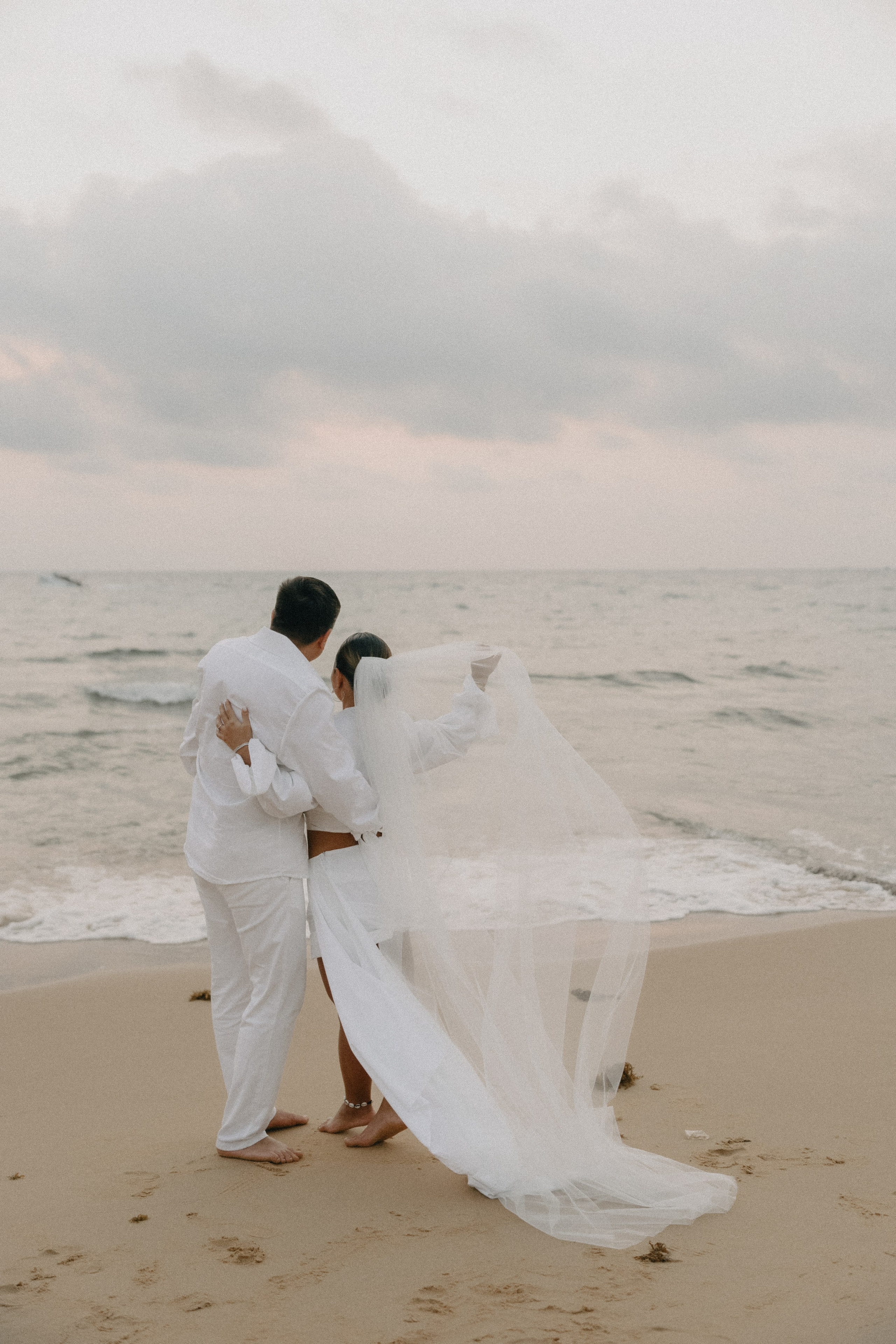 Руслан & Ирина. La Marée wedding agency Свадебное агентство на Фукуоке, Вьетнам — организация свадеб, декор, координация и помощь парам для идеального дня