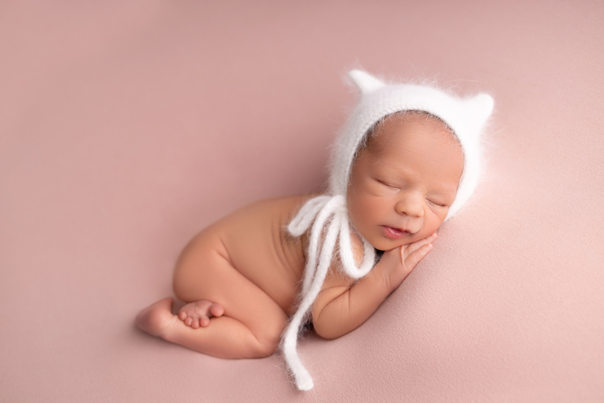Классическая фотосессия малыша. Фотограф новорожденных малышей в Омске и Омской области Эльвира Камаева