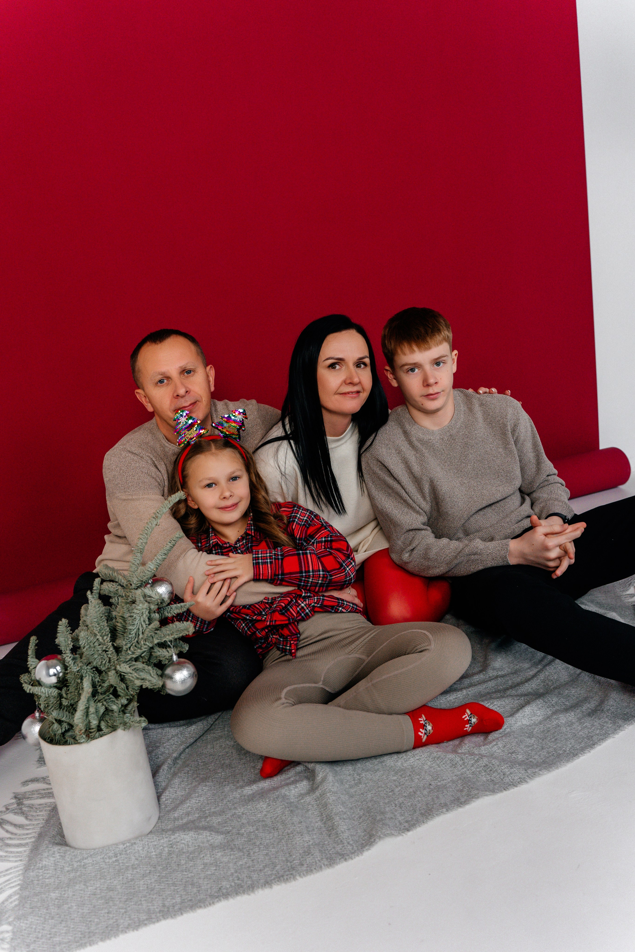 Новогодняя семейная история. Ваш семейный фотограф в Минске — Вика Трегубова