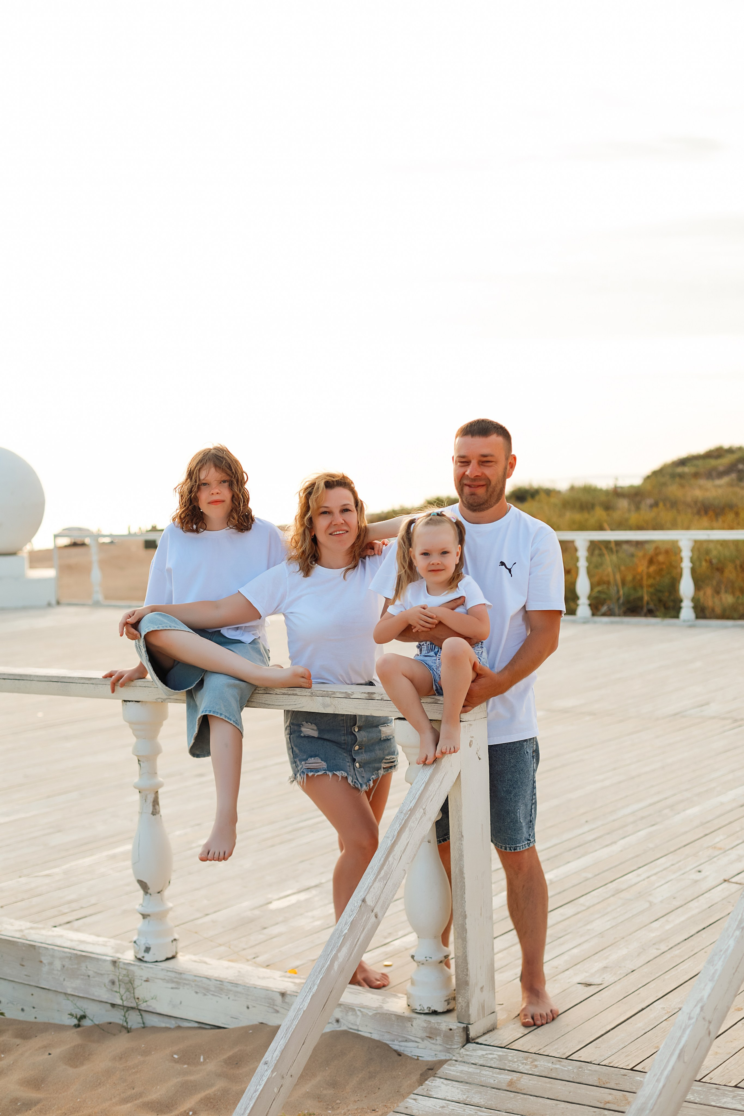 Выездная семейная фотосессия у моря. Https://malovafoto.ru