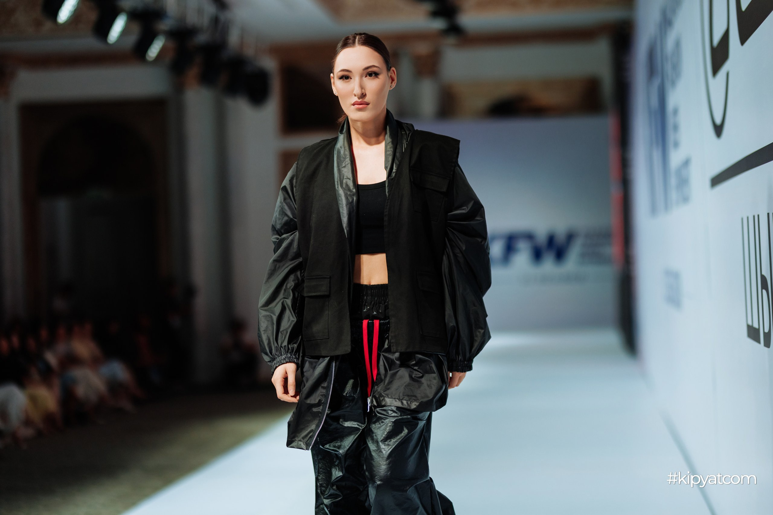 KAZAKHSTAN FASHION WEEK SHYMKENT 11 SEASON. Кипятком Шымкент