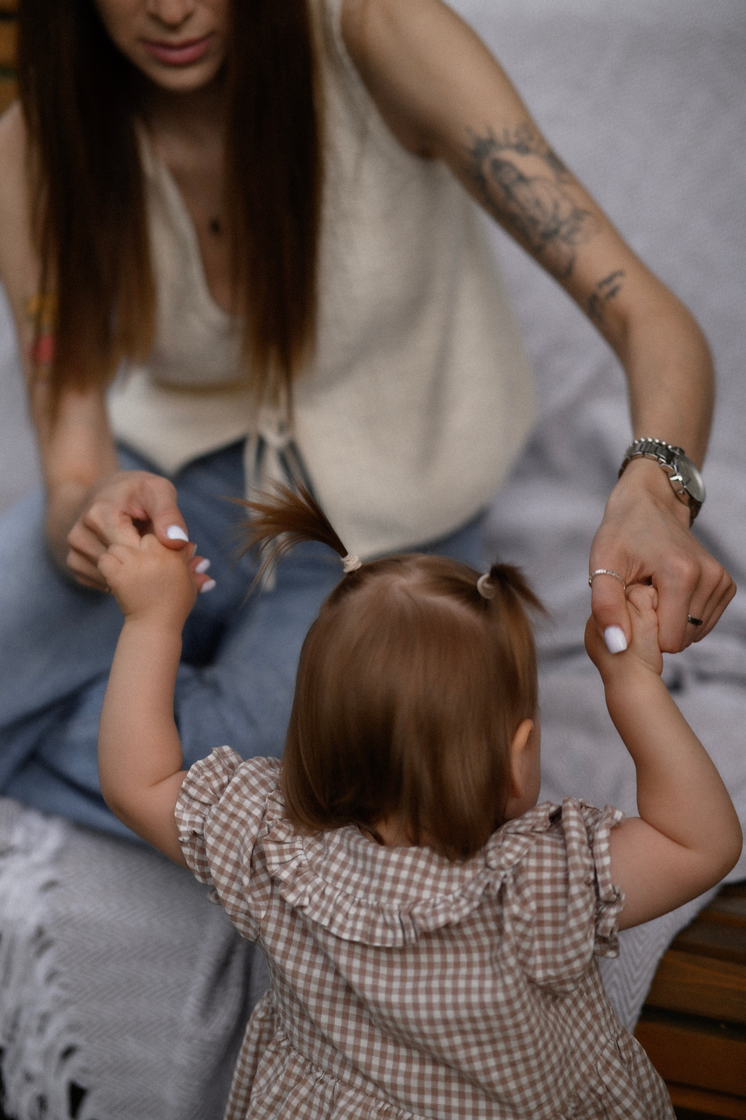 Надя и Алиса в ресторане Кедр. Семейный и свадебный lifestyle-фотограф в Москве Мария Петрова