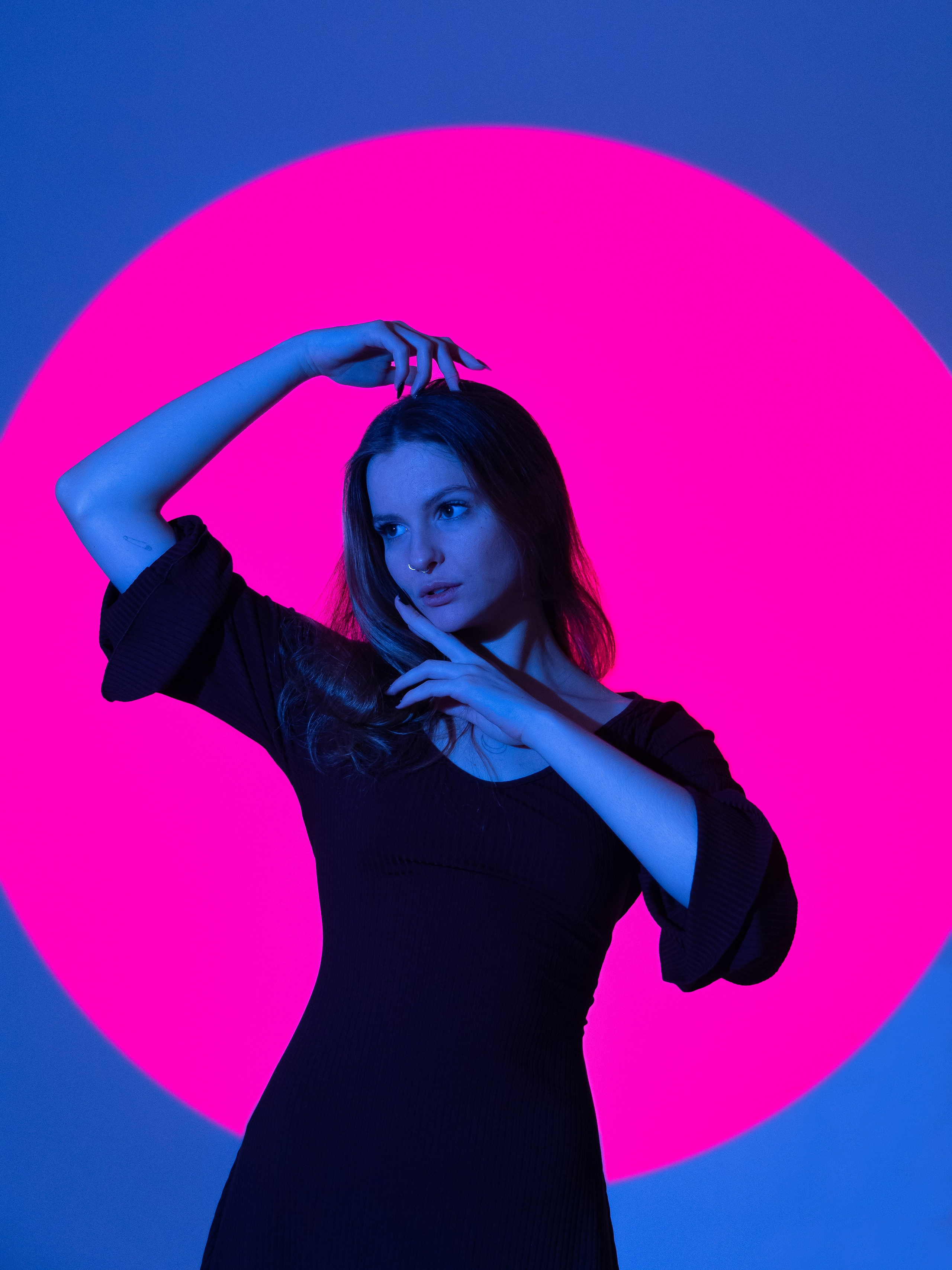 Студийная фотосессия с цветным светом