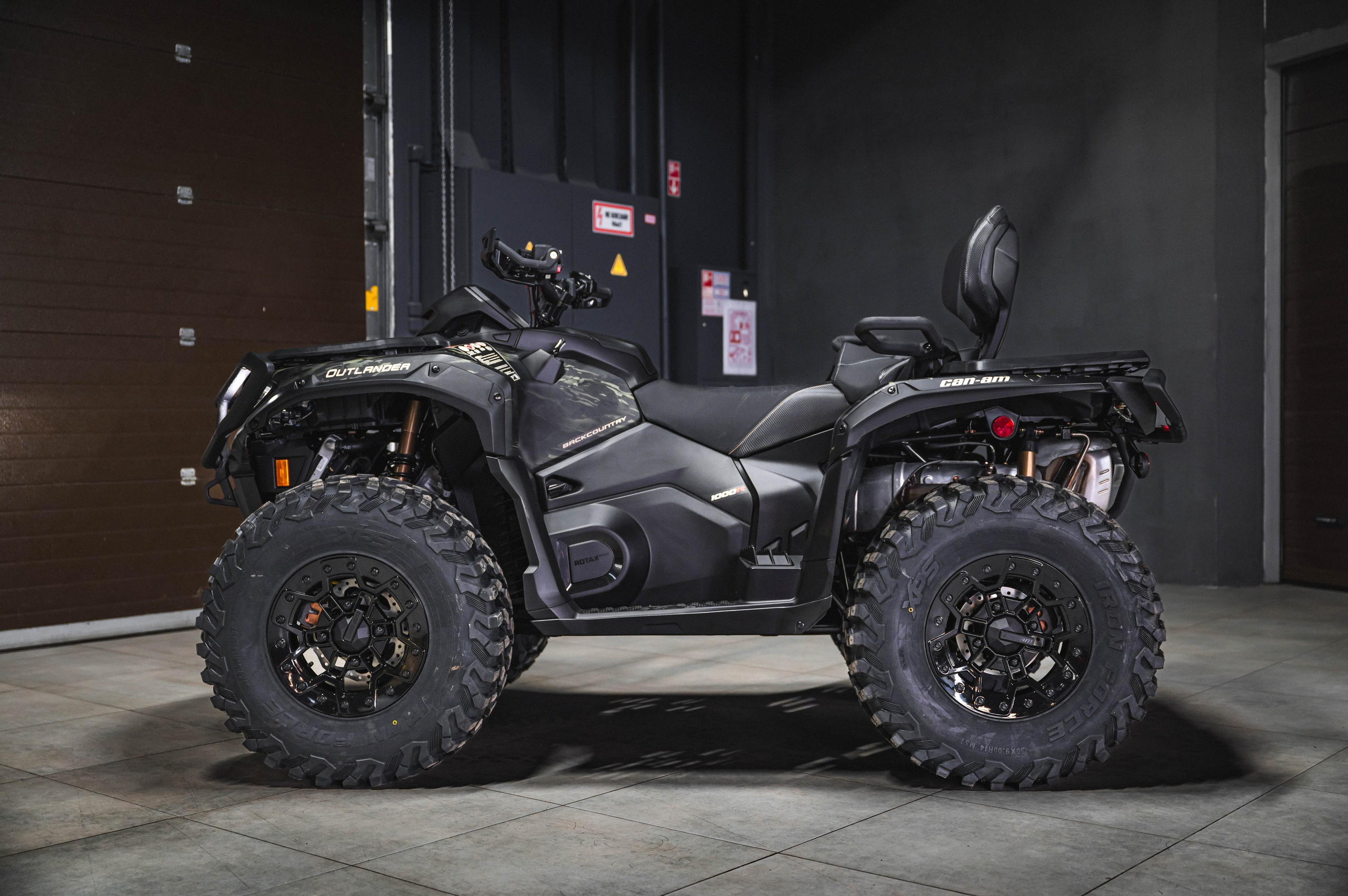 BRP CAN-AM Outlander Blackcountry 1000R. Автомобильный фотограф в Москве — Сидоров Дмитрий