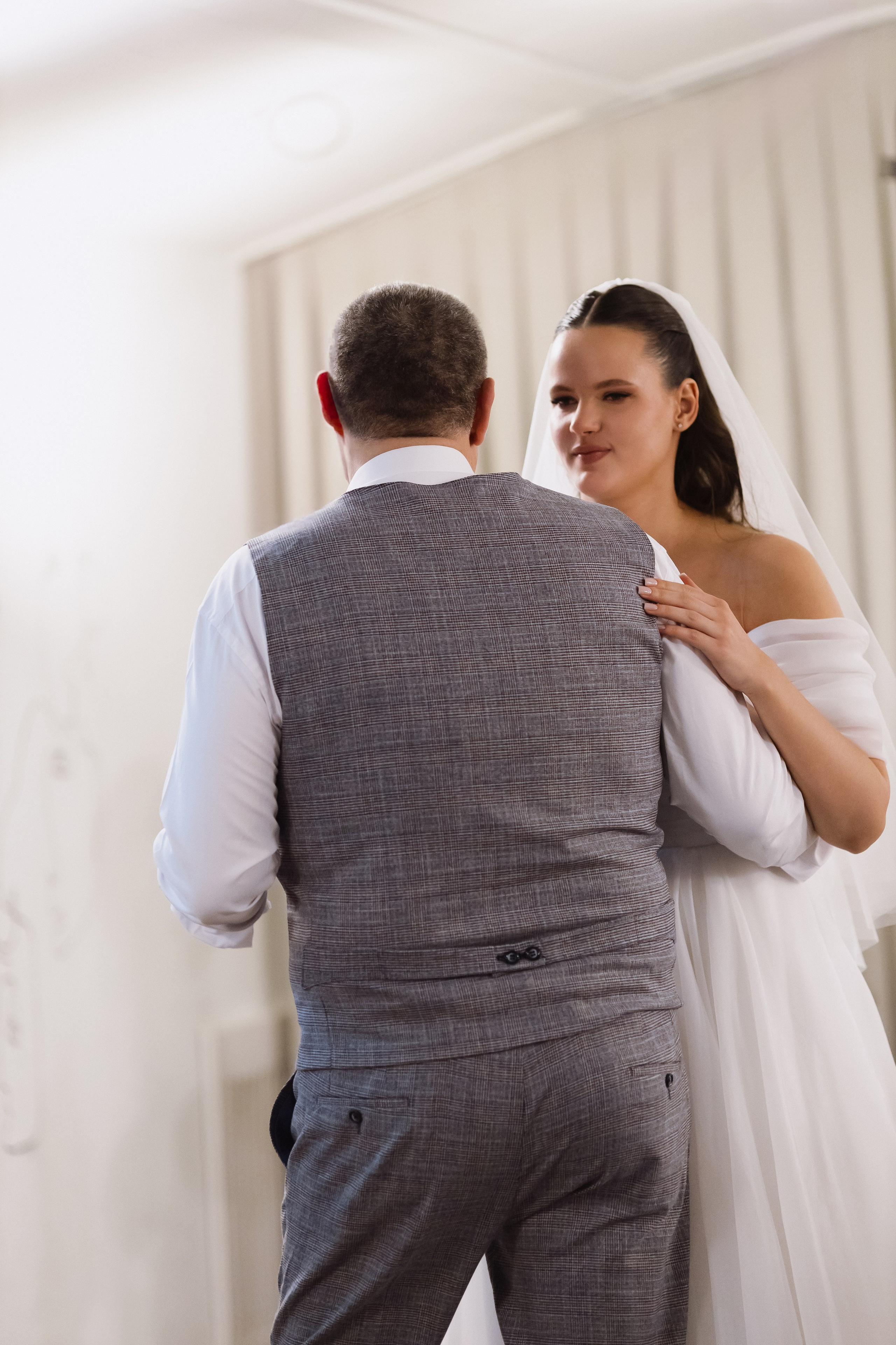 Свадебная фотосессия в Минске в итальянском ресторане La Scala