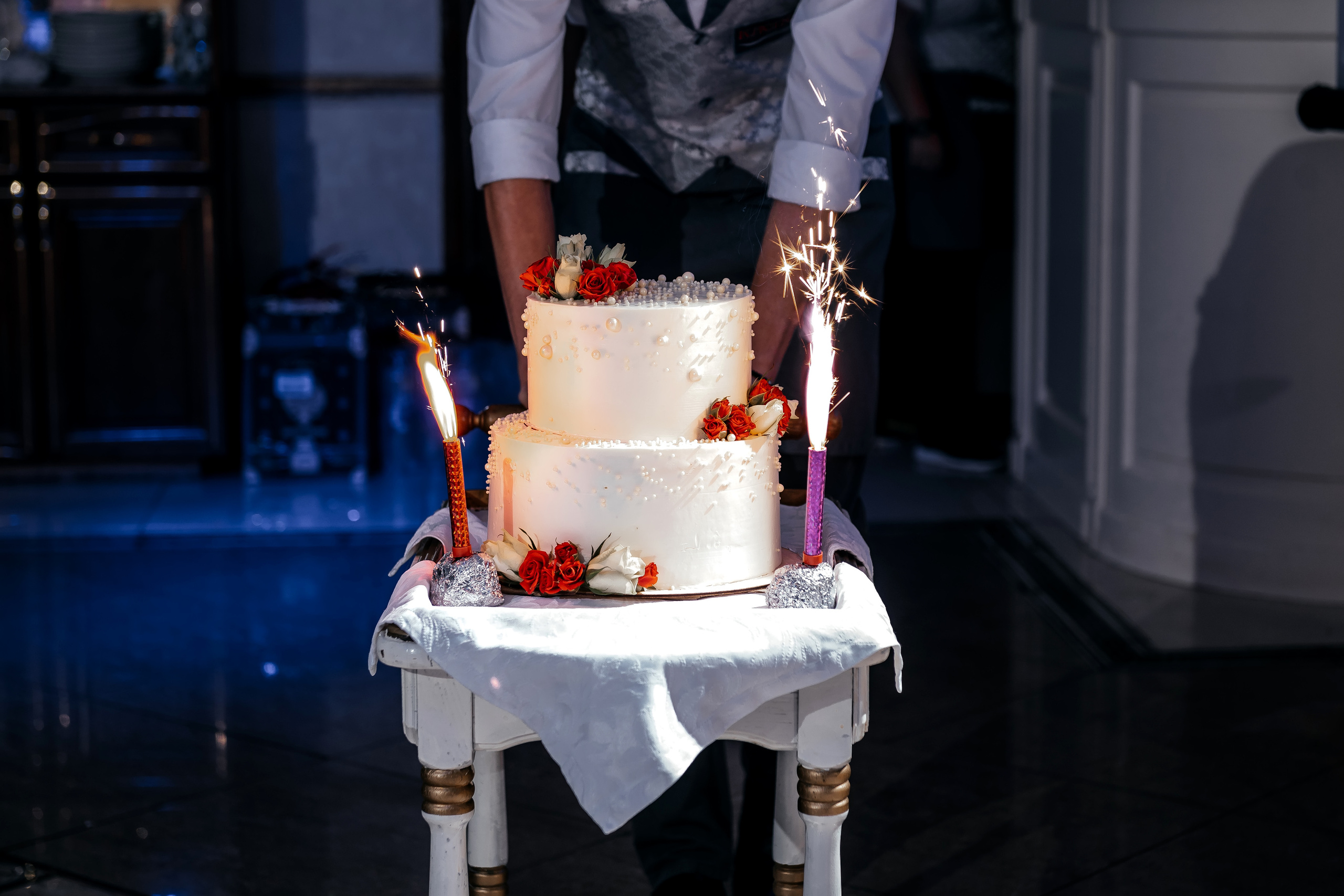 Свадебная фотопрогулка в Усадьбе Кусково. Свадебный и семейный фотограф Виктория Носачёва. Щелково, Москва и МО