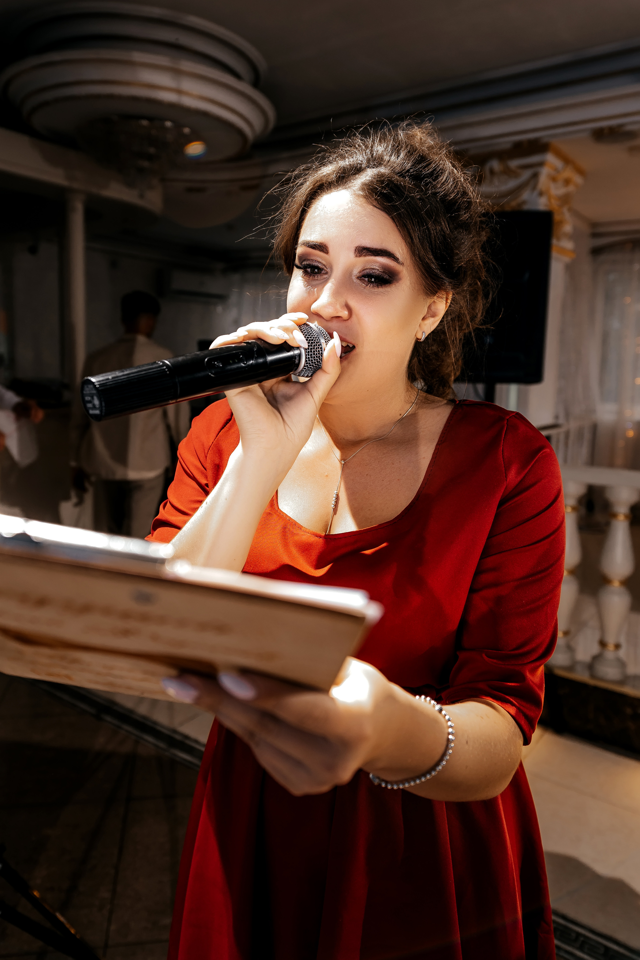 Свадебная фотопрогулка в Усадьбе Кусково. Свадебный и семейный фотограф Виктория Носачёва. Щелково, Москва и МО