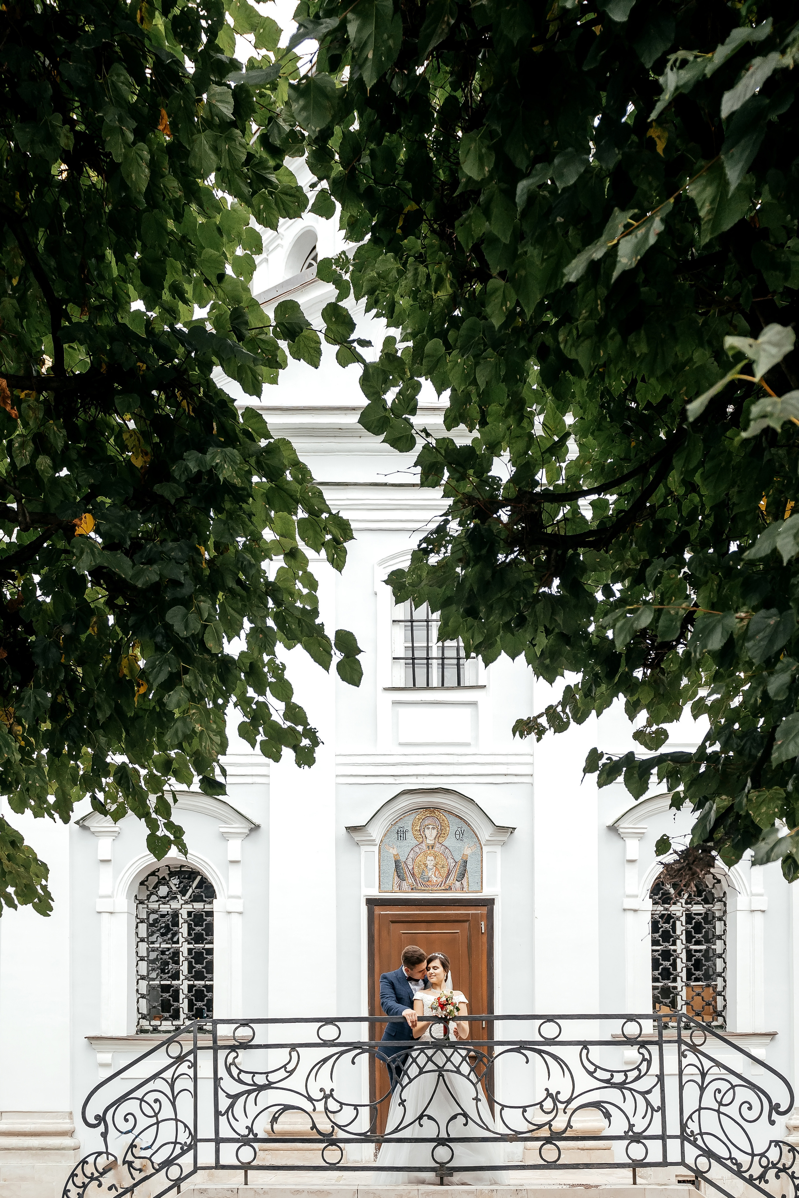 Свадебная фотопрогулка в Усадьбе Кусково. Свадебный и семейный фотограф Виктория Носачёва. Щелково, Москва и МО