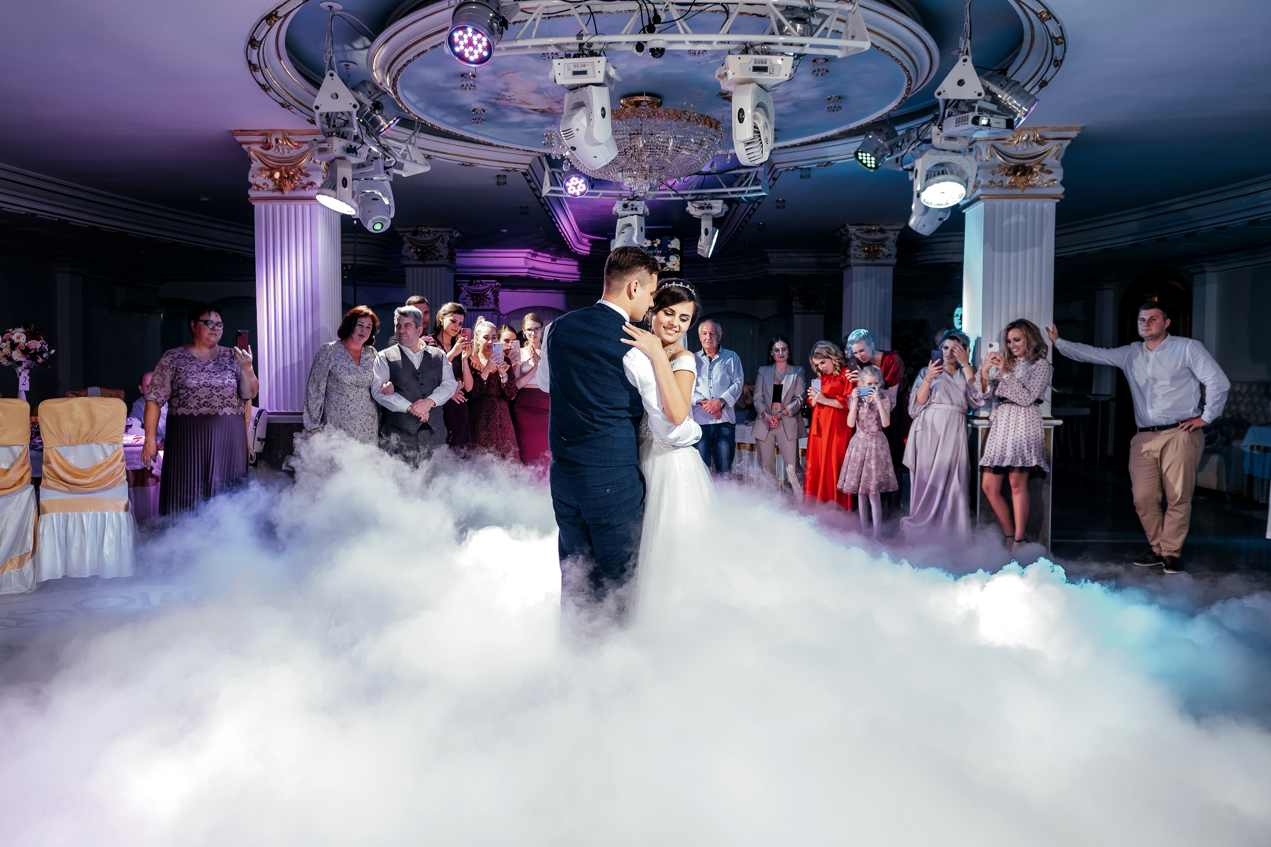 Свадебная фотопрогулка в Усадьбе Кусково. Свадебный и семейный фотограф Виктория Носачёва. Щелково, Москва и МО