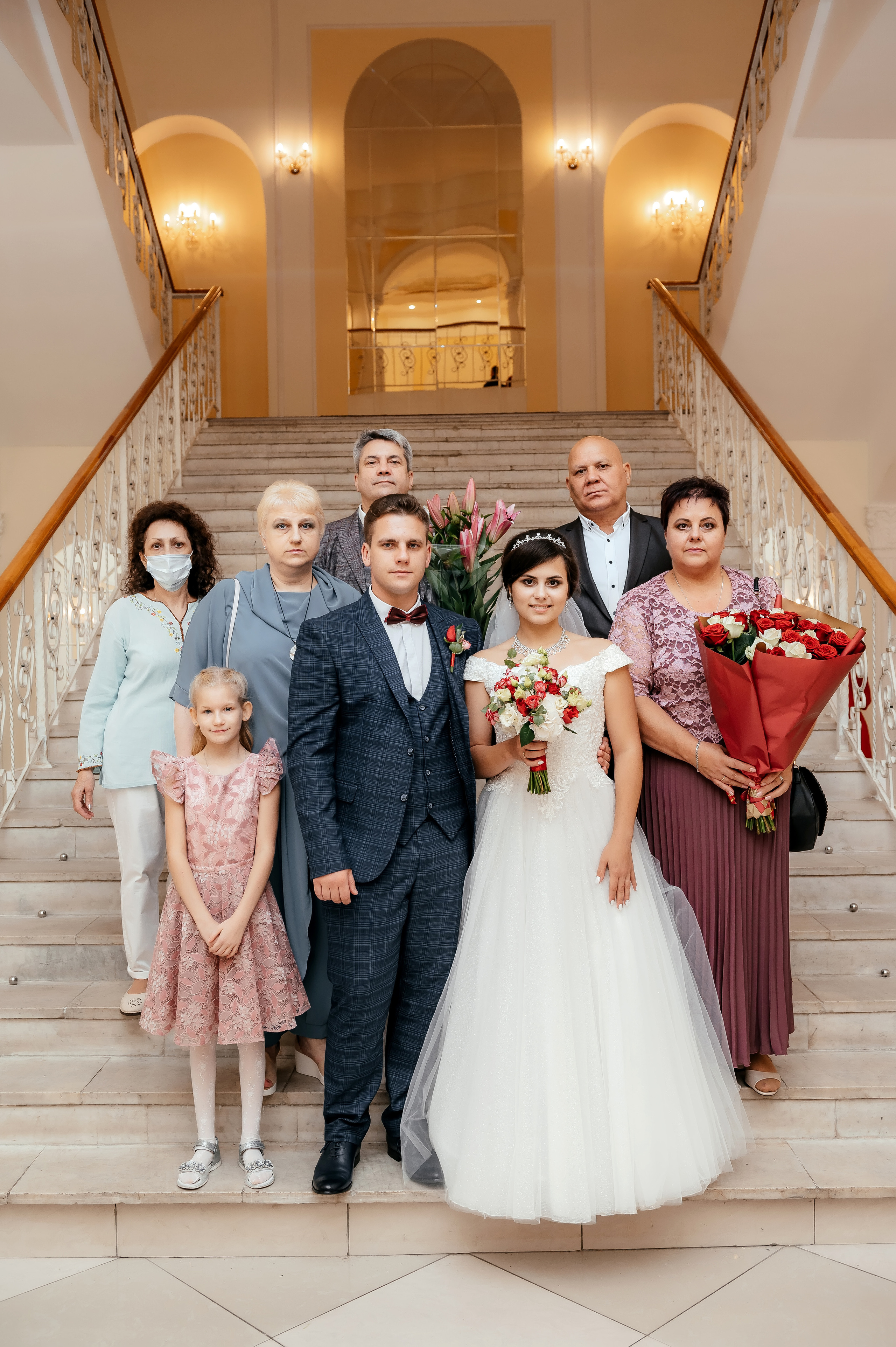 Свадебная фотопрогулка в Усадьбе Кусково. Свадебный и семейный фотограф Виктория Носачёва. Щелково, Москва и МО