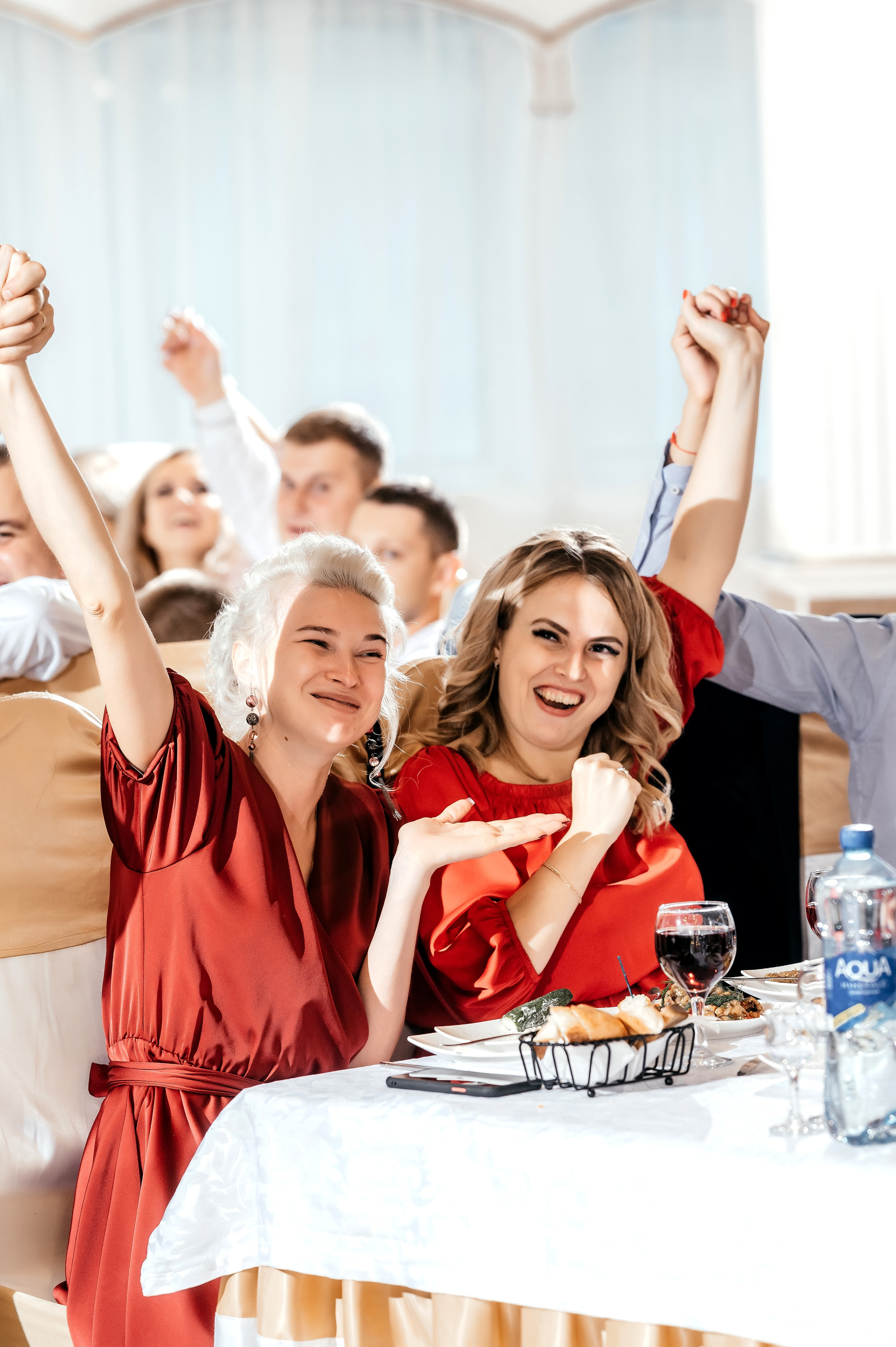 Свадебная фотопрогулка в Усадьбе Кусково. Свадебный и семейный фотограф Виктория Носачёва. Щелково, Москва и МО