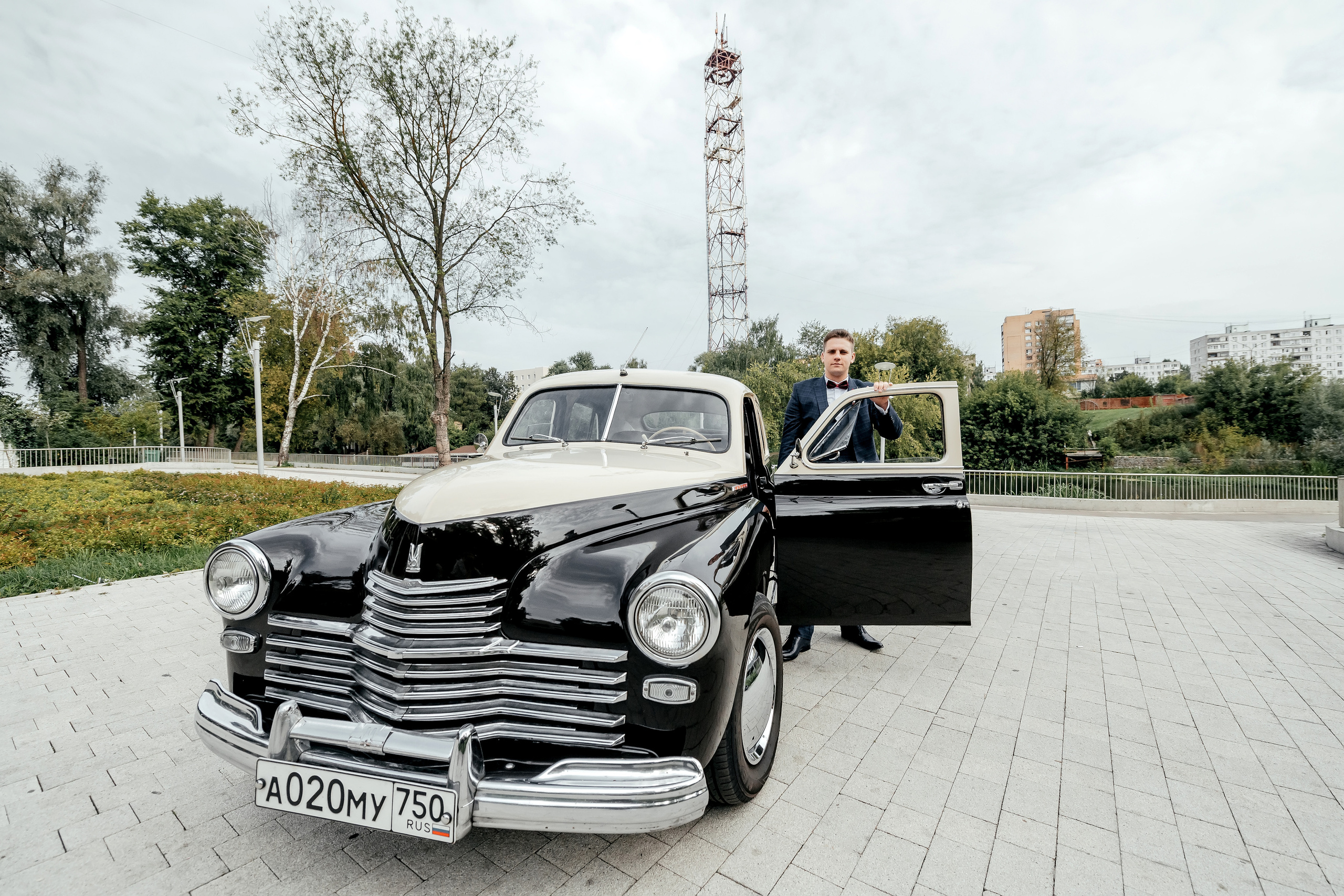 Свадебная фотопрогулка в Усадьбе Кусково. Свадебный и семейный фотограф Виктория Носачёва. Щелково, Москва и МО