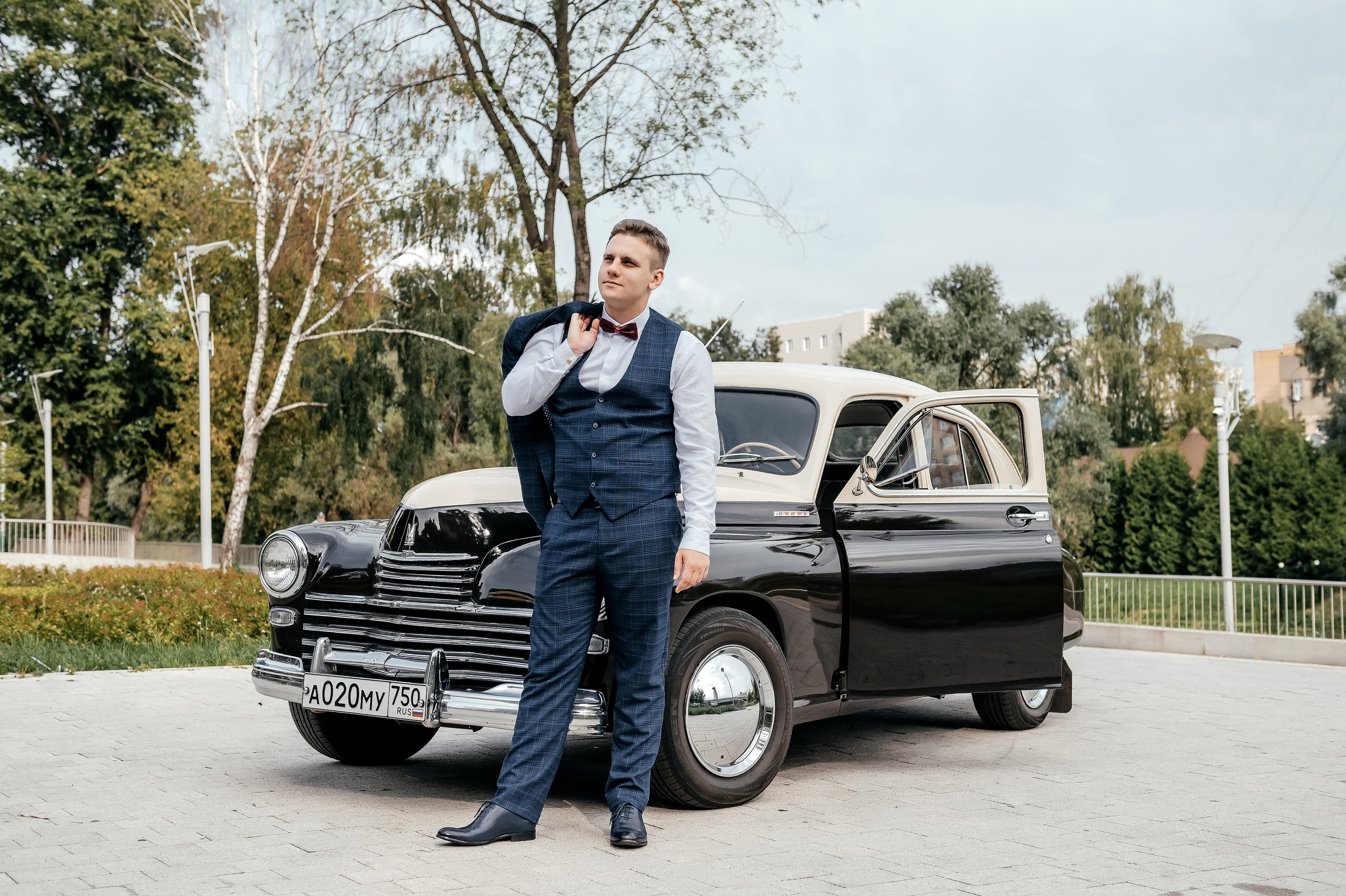 Свадебная фотопрогулка в Усадьбе Кусково. Свадебный и семейный фотограф Виктория Носачёва. Щелково, Москва и МО