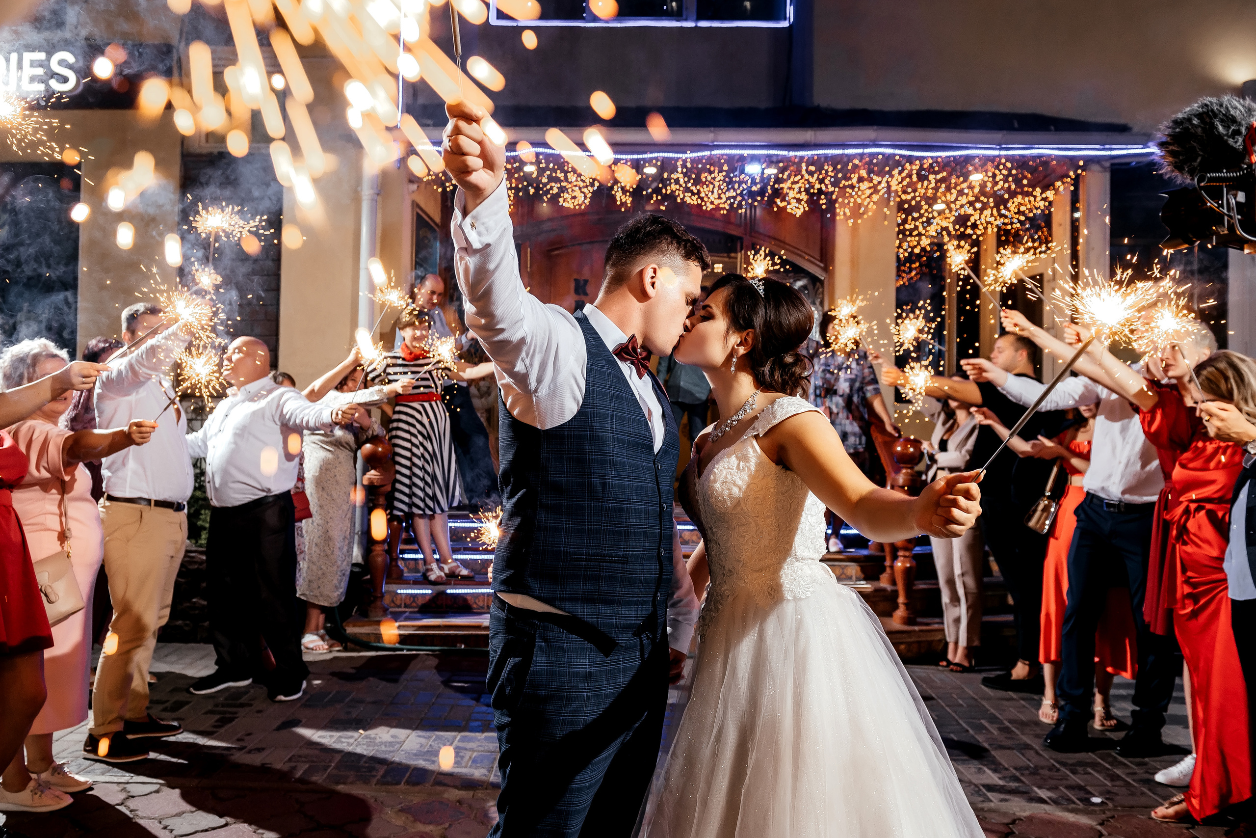 Свадебная фотопрогулка в Усадьбе Кусково. Свадебный и семейный фотограф Виктория Носачёва. Щелково, Москва и МО