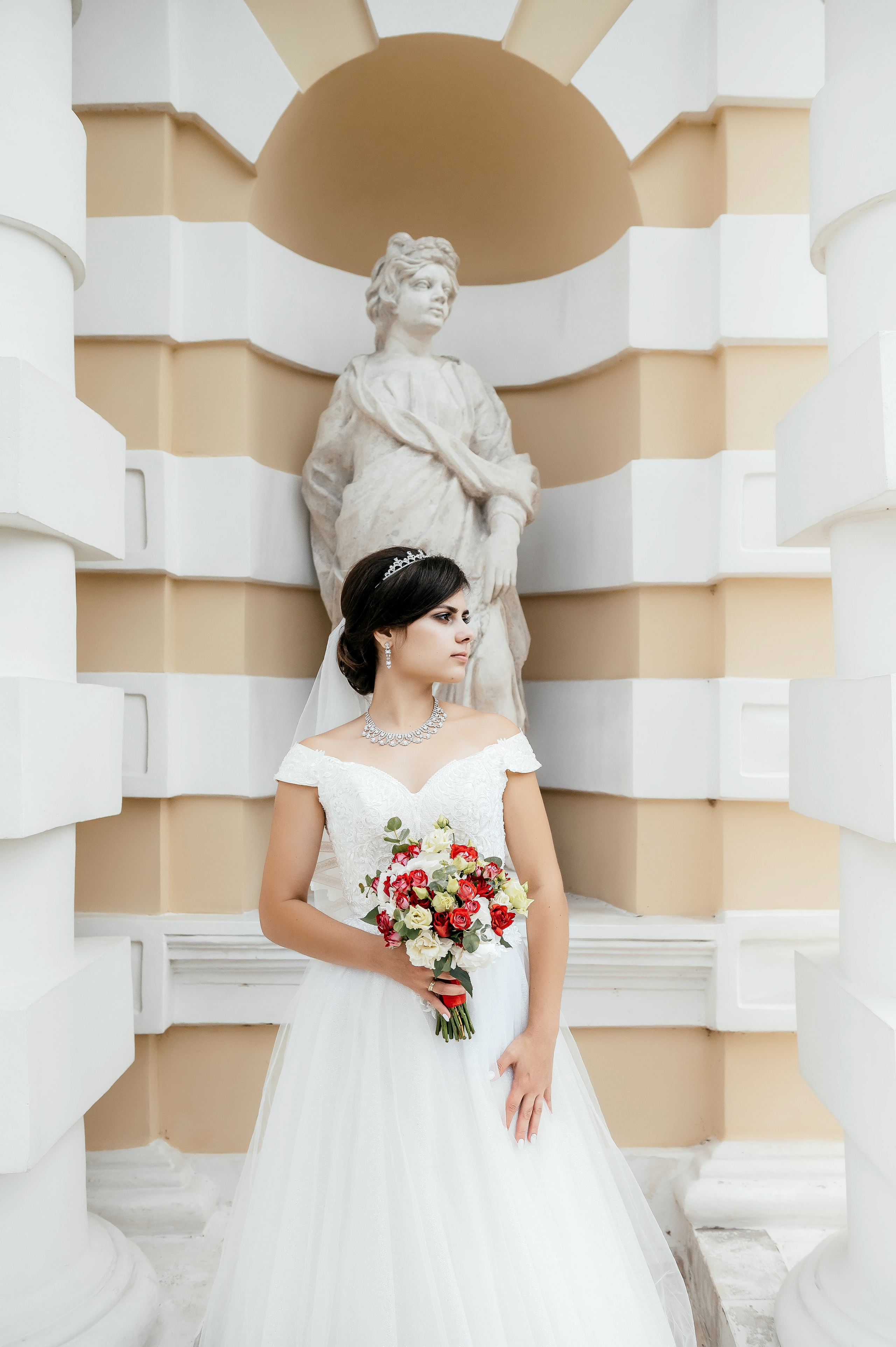 Свадебная фотопрогулка в Усадьбе Кусково. Свадебный и семейный фотограф Виктория Носачёва. Щелково, Москва и МО