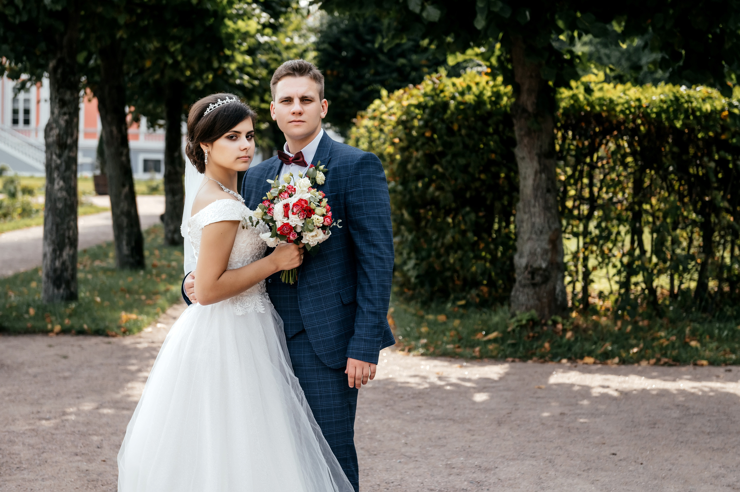 Свадебная фотопрогулка в Усадьбе Кусково. Свадебный и семейный фотограф Виктория Носачёва. Щелково, Москва и МО