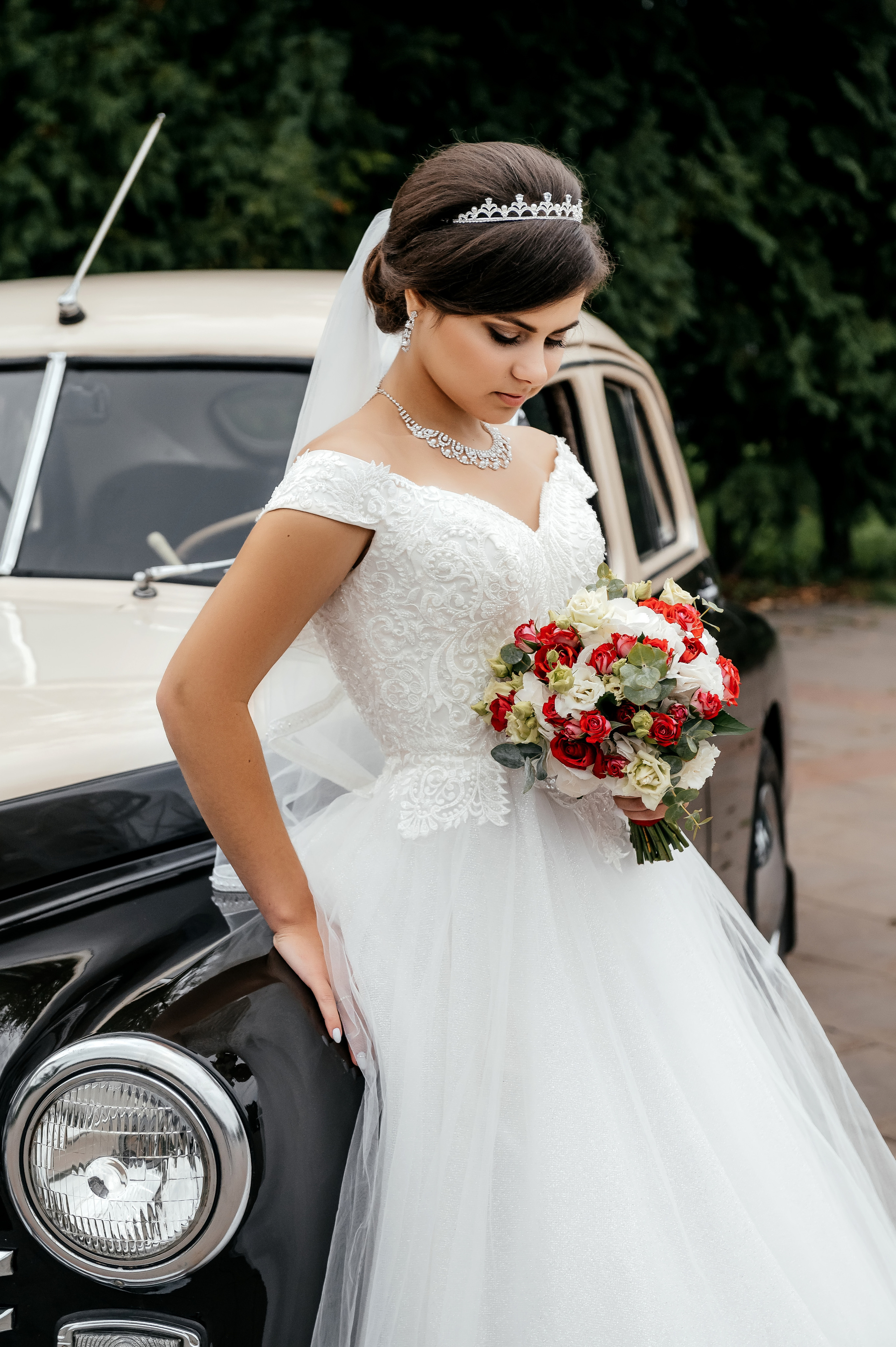 Свадебная фотопрогулка в Усадьбе Кусково. Свадебный и семейный фотограф Виктория Носачёва. Щелково, Москва и МО