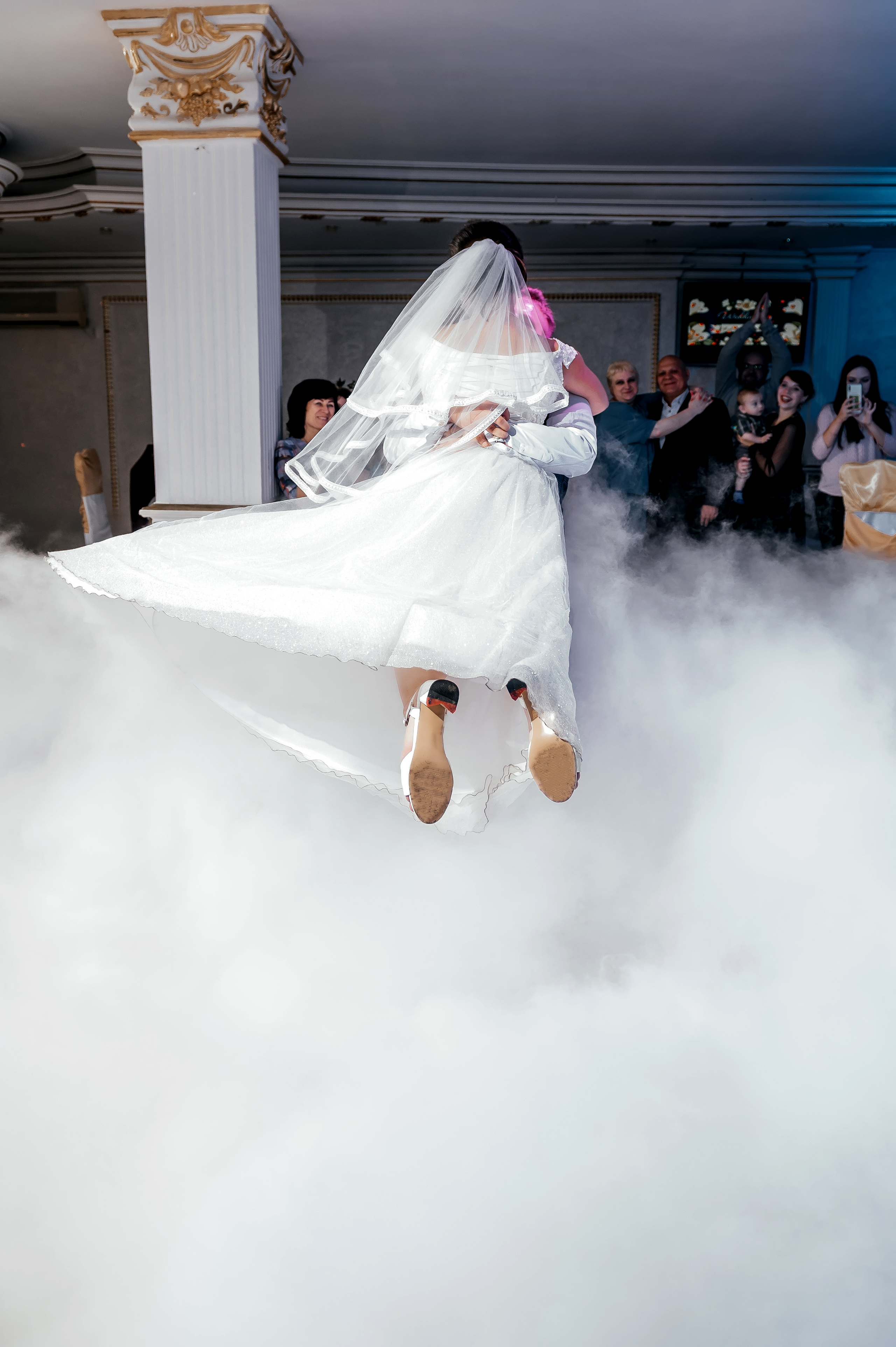 Свадебная фотопрогулка в Усадьбе Кусково. Свадебный и семейный фотограф Виктория Носачёва. Щелково, Москва и МО