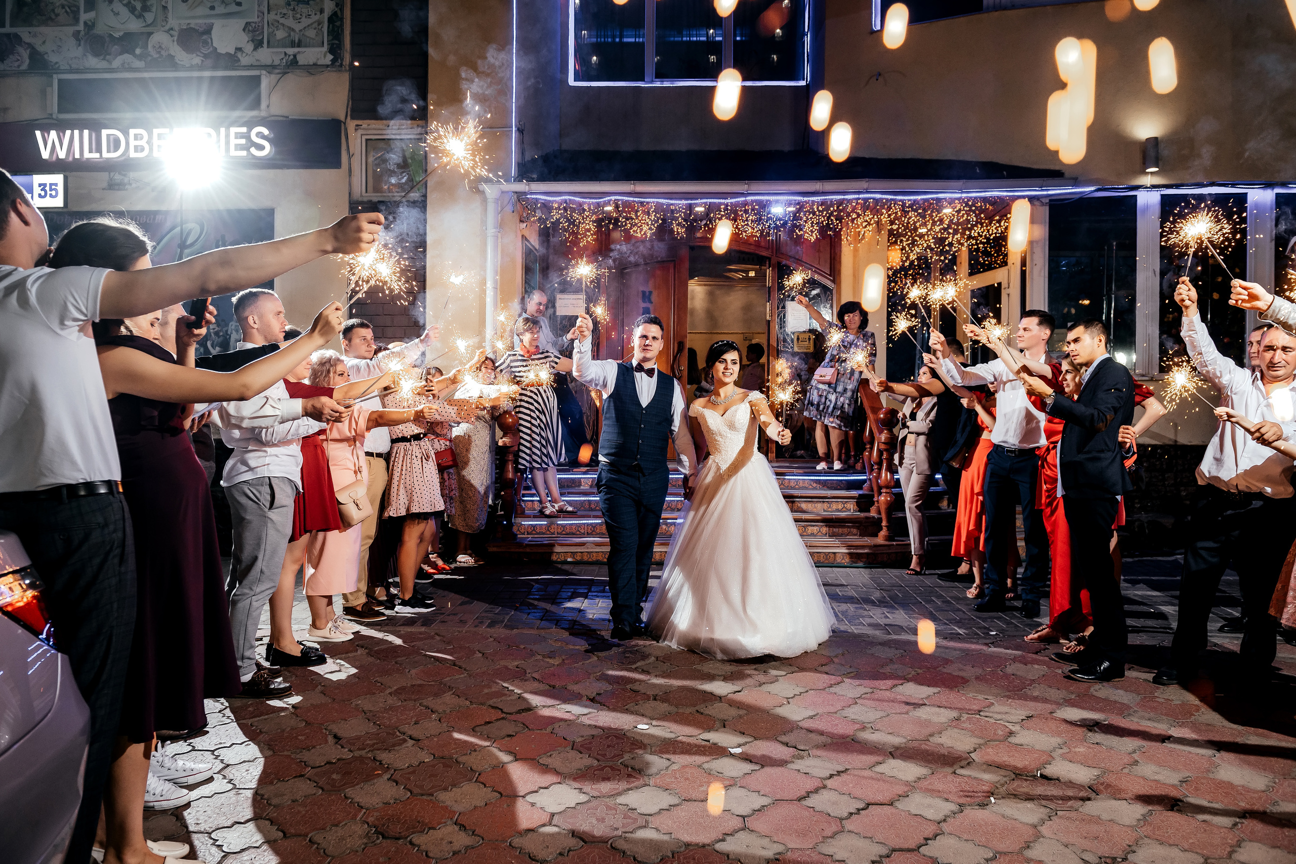 Свадебная фотопрогулка в Усадьбе Кусково. Свадебный и семейный фотограф Виктория Носачёва. Щелково, Москва и МО