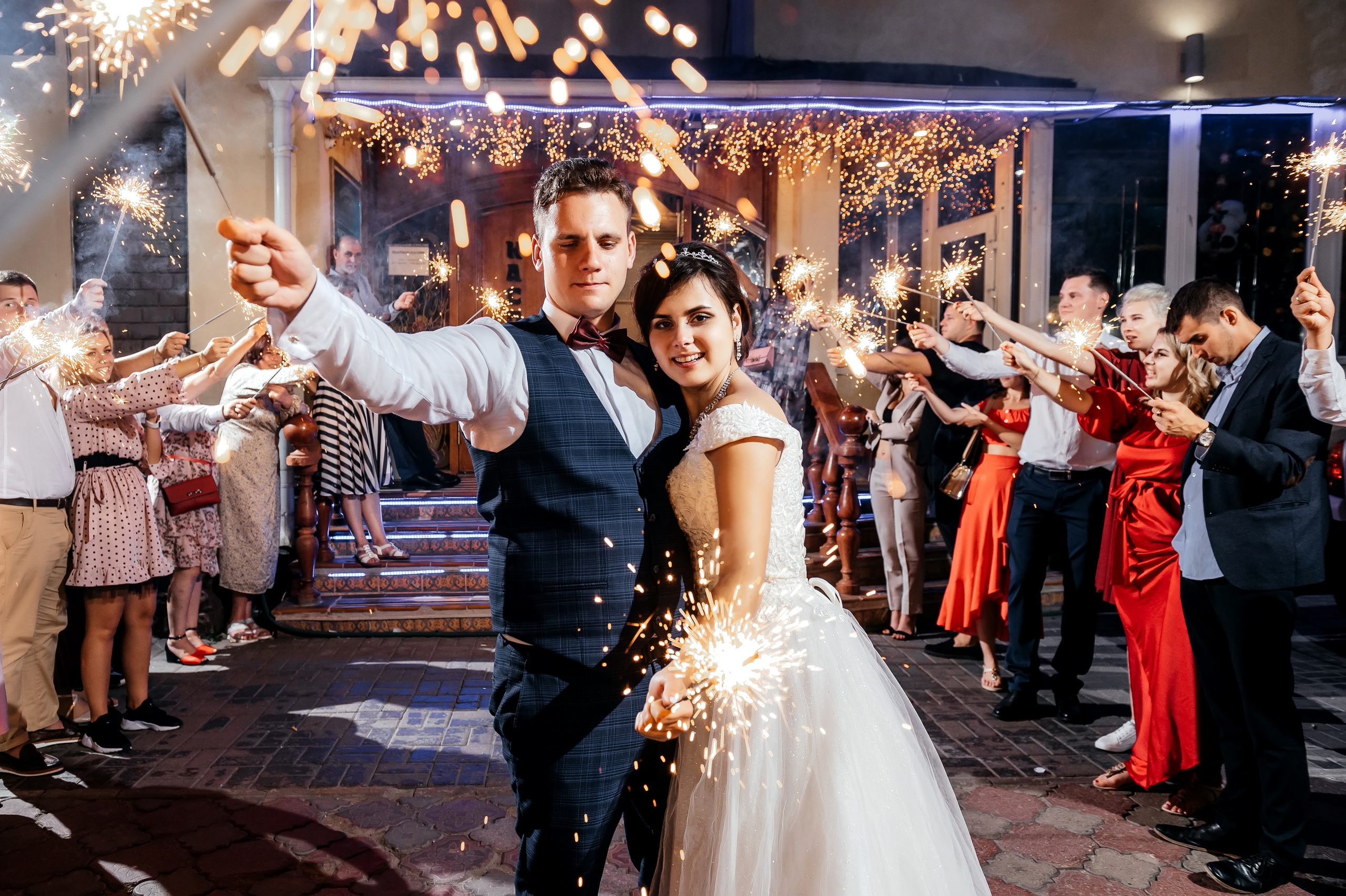 Свадебная фотопрогулка в Усадьбе Кусково. Свадебный и семейный фотограф Виктория Носачёва. Щелково, Москва и МО