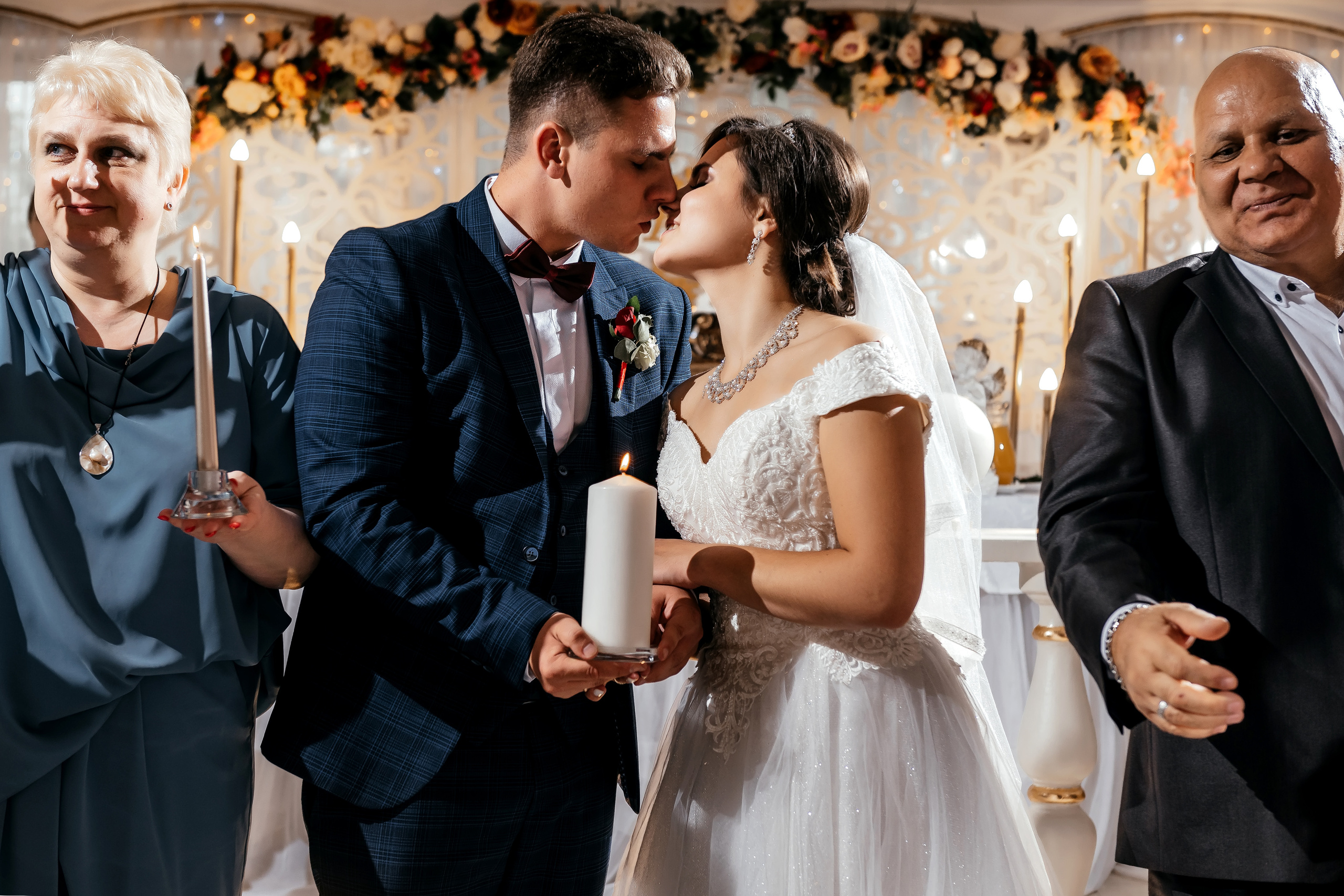 Свадебная фотопрогулка в Усадьбе Кусково. Свадебный и семейный фотограф Виктория Носачёва. Щелково, Москва и МО