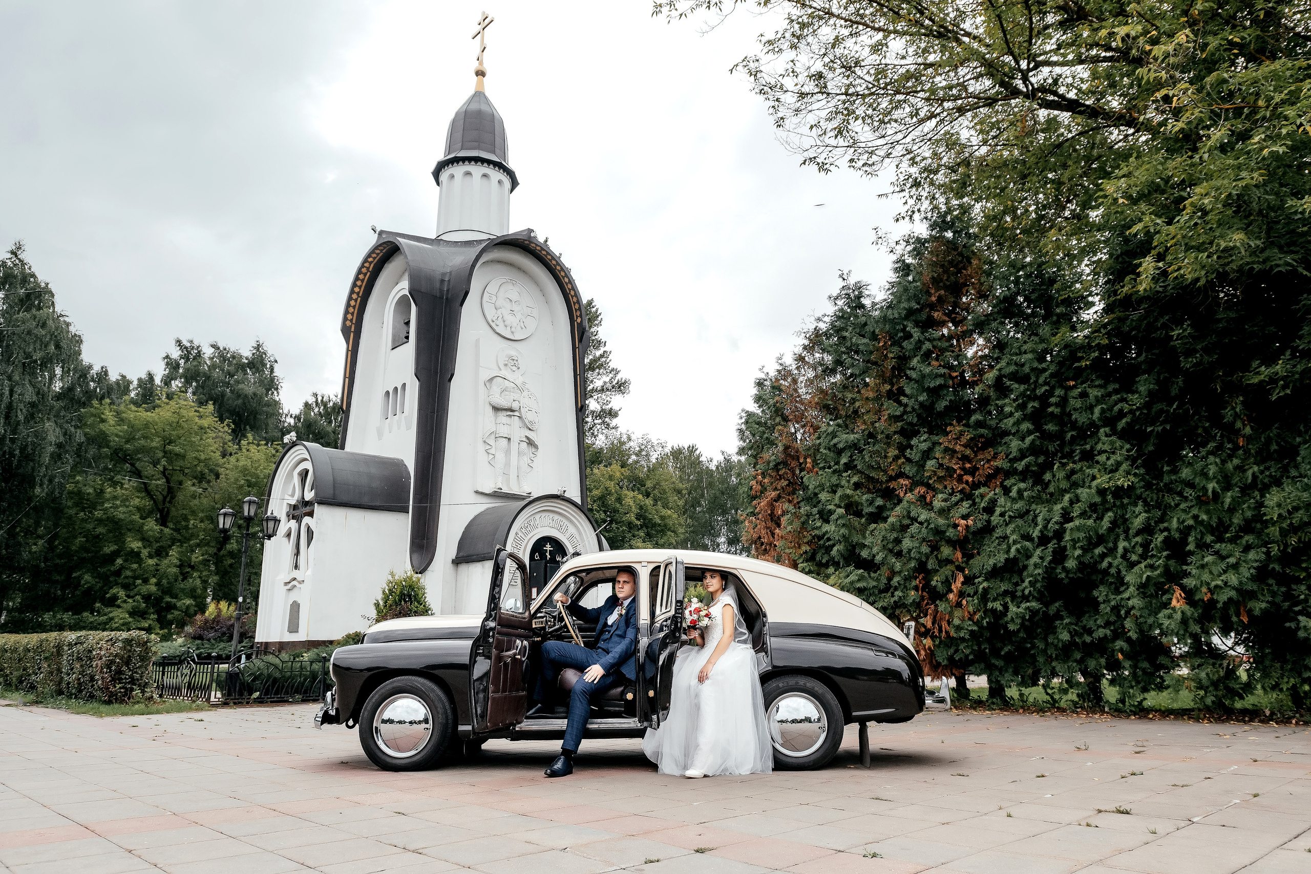 Свадебная фотопрогулка в Усадьбе Кусково. Свадебный и семейный фотограф Виктория Носачёва. Щелково, Москва и МО