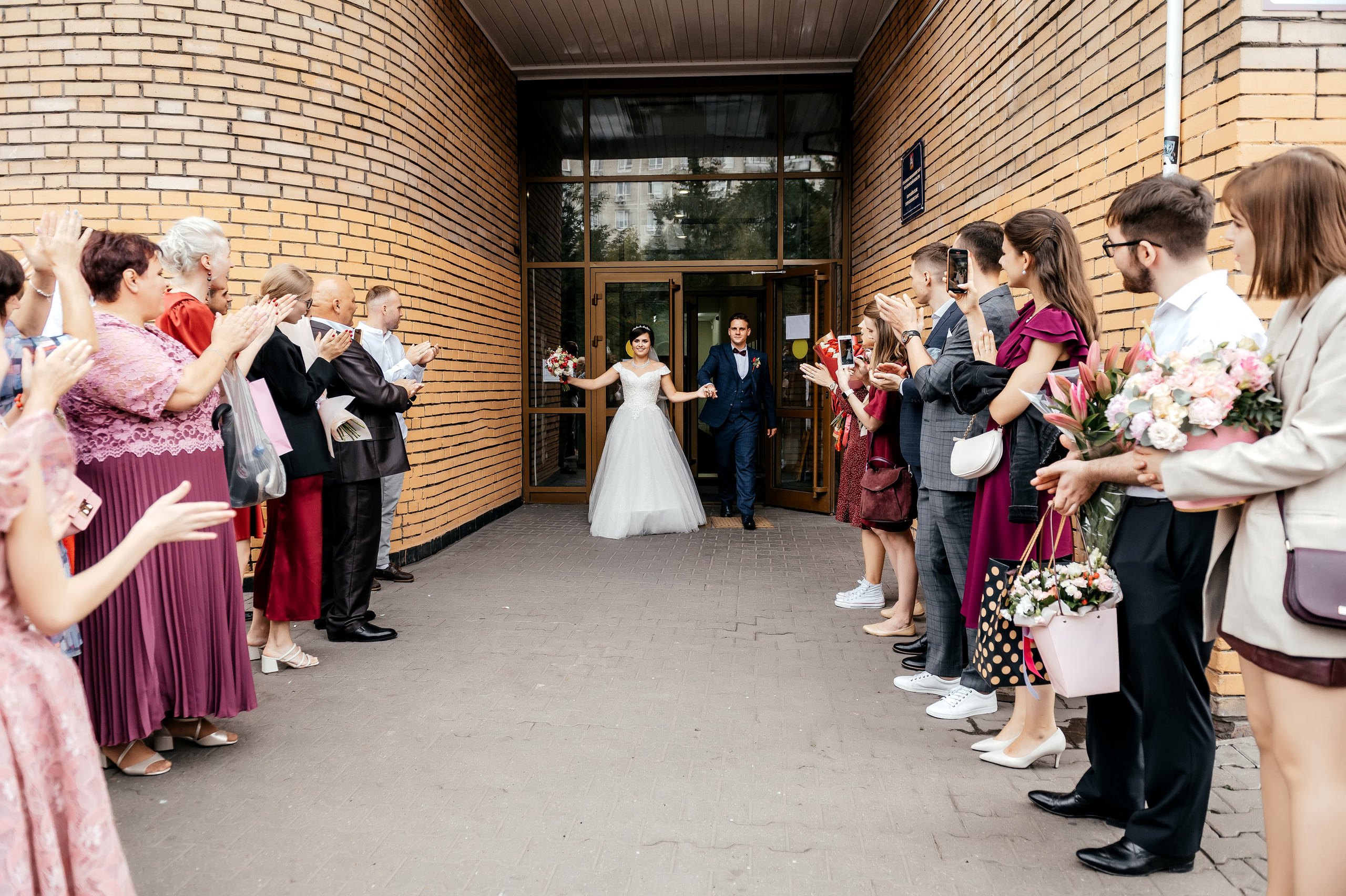 Свадебная фотопрогулка в Усадьбе Кусково. Свадебный и семейный фотограф Виктория Носачёва. Щелково, Москва и МО