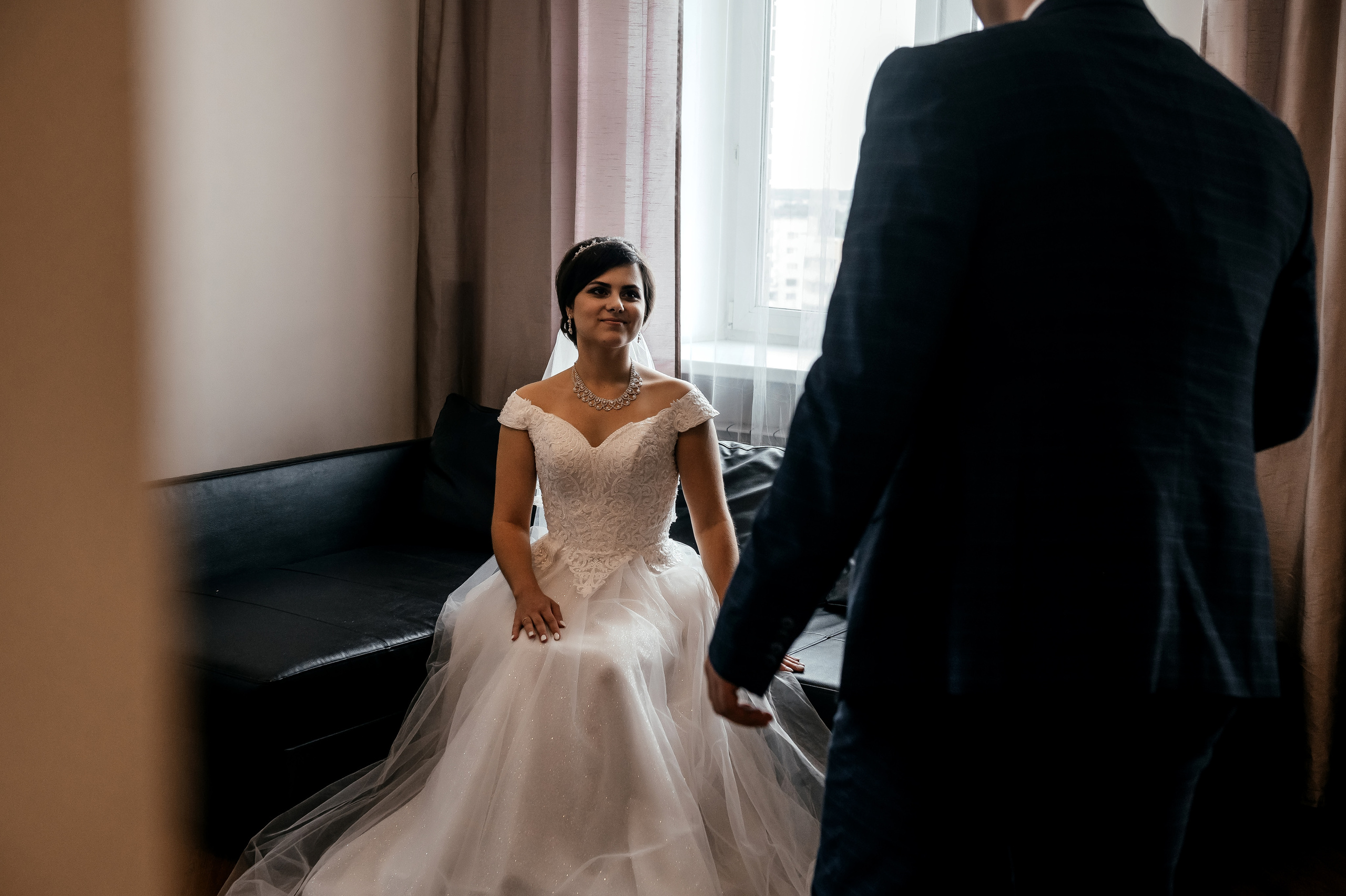 Свадебная фотопрогулка в Усадьбе Кусково. Свадебный и семейный фотограф Виктория Носачёва. Щелково, Москва и МО