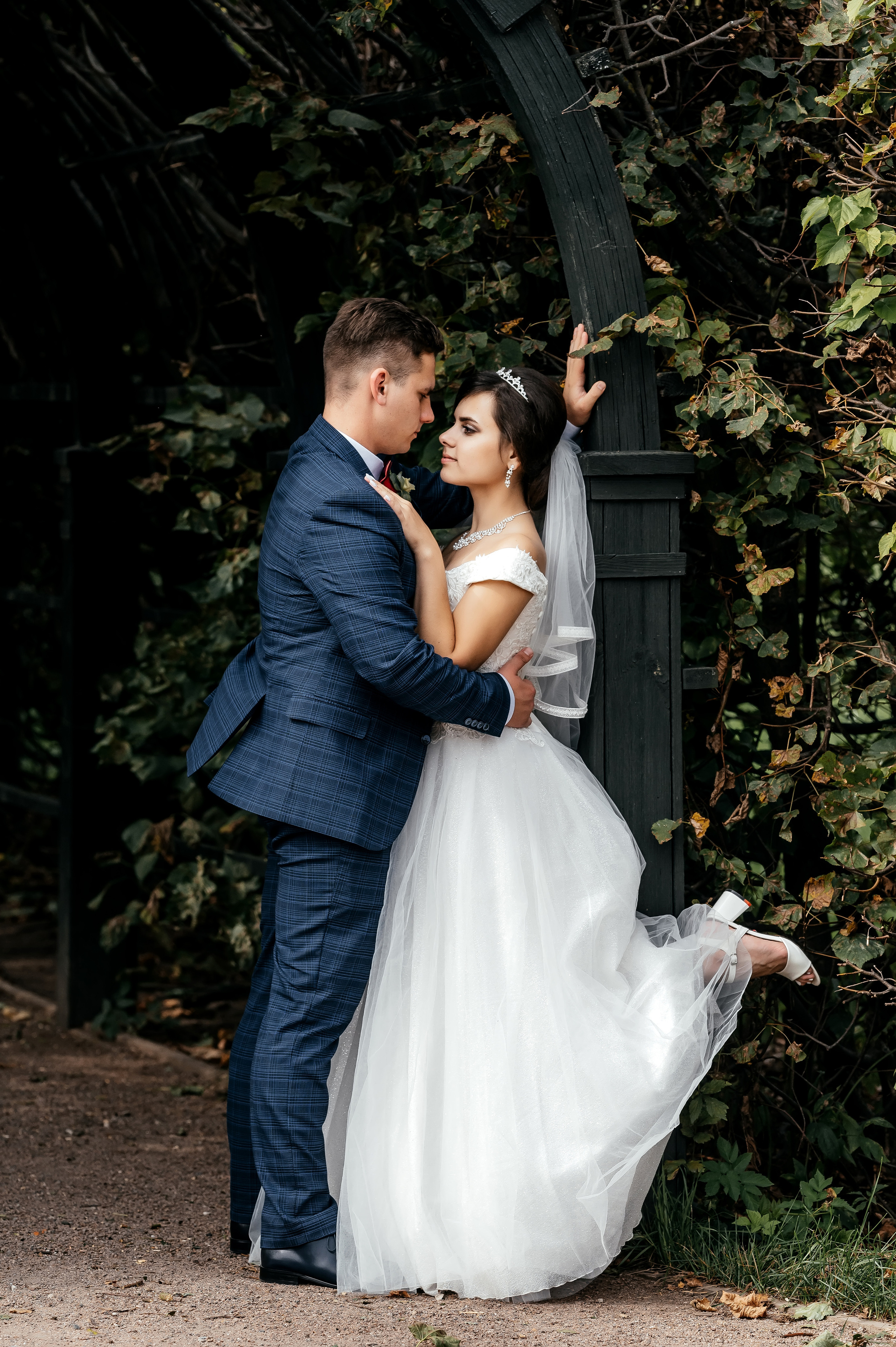 Свадебная фотопрогулка в Усадьбе Кусково. Свадебный и семейный фотограф Виктория Носачёва. Щелково, Москва и МО