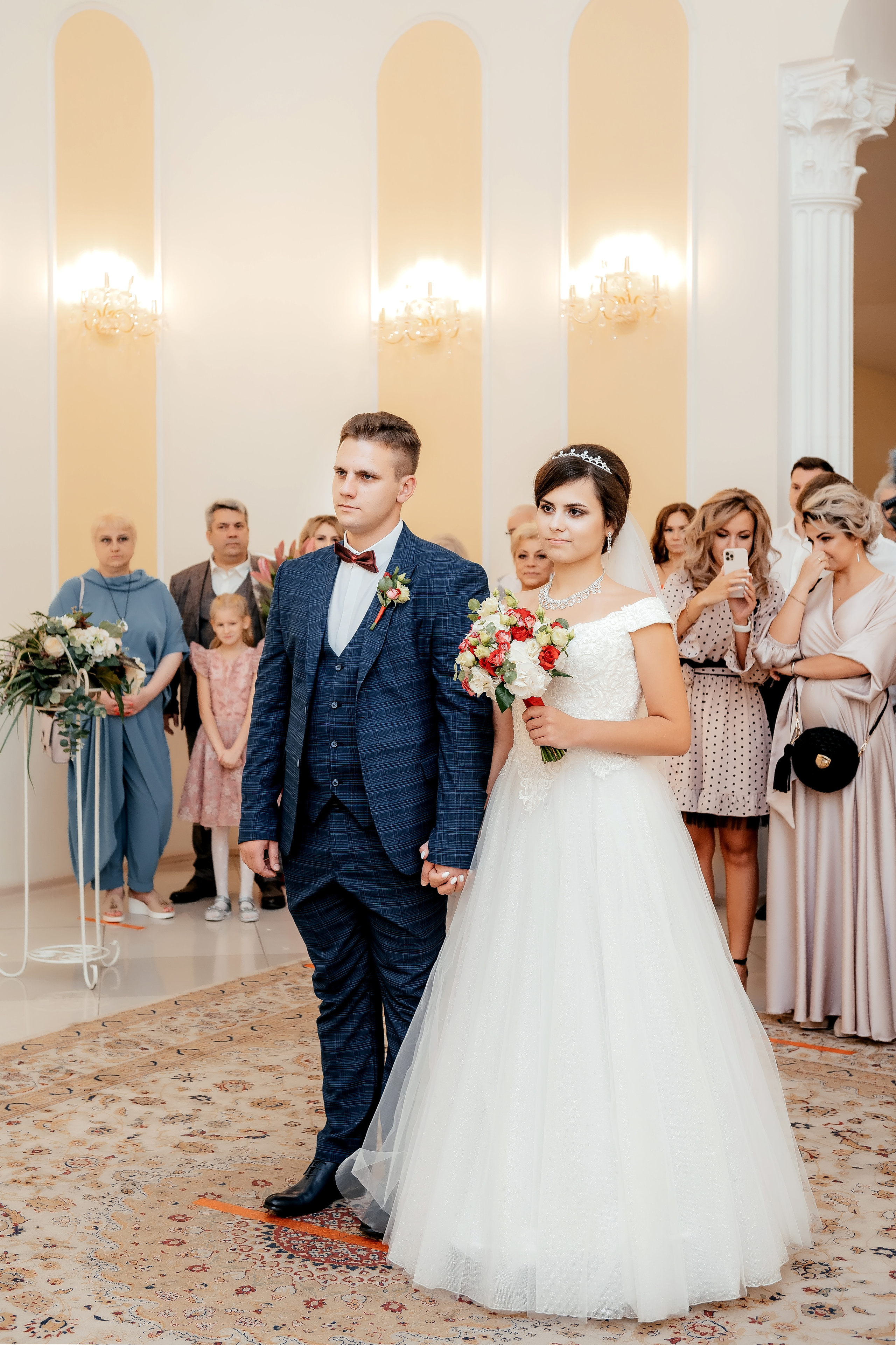 Свадебная фотопрогулка в Усадьбе Кусково. Свадебный и семейный фотограф Виктория Носачёва. Щелково, Москва и МО