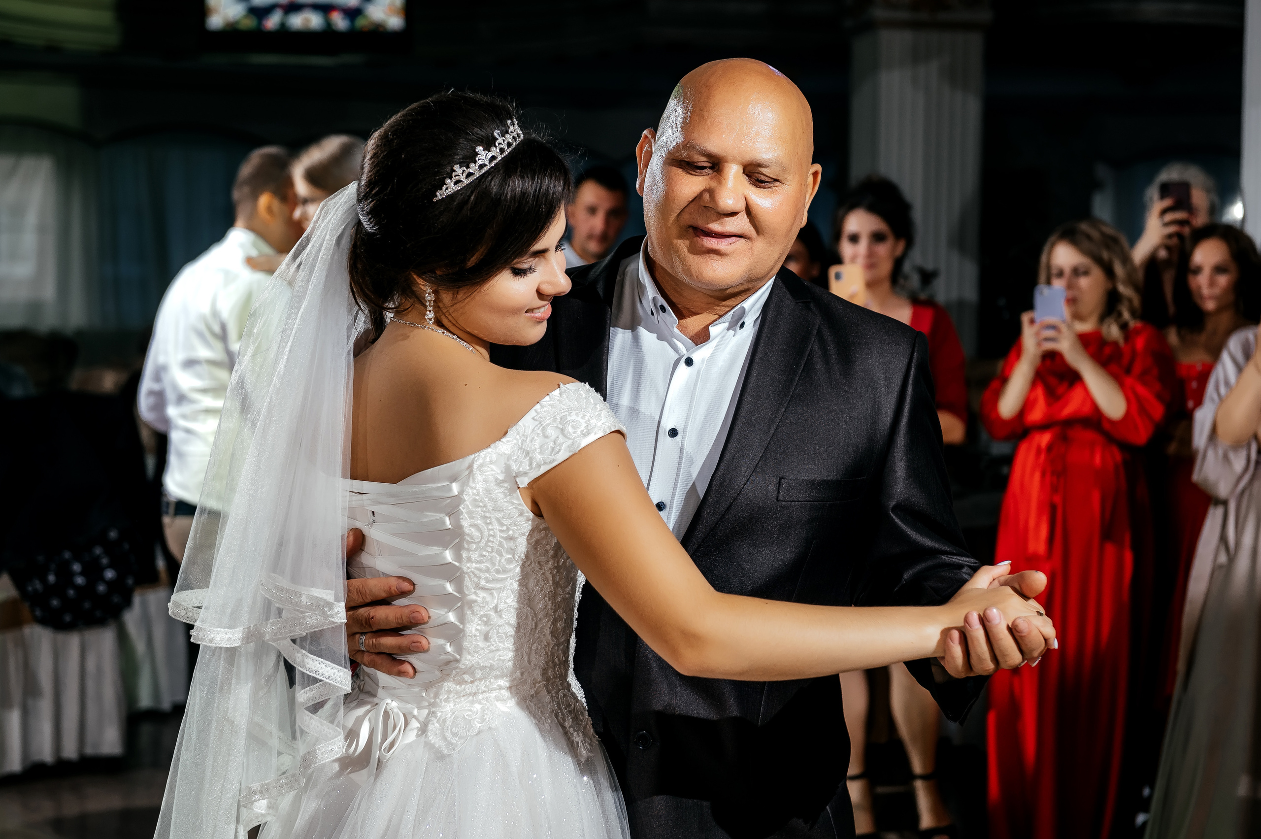 Свадебная фотопрогулка в Усадьбе Кусково. Свадебный и семейный фотограф Виктория Носачёва. Щелково, Москва и МО