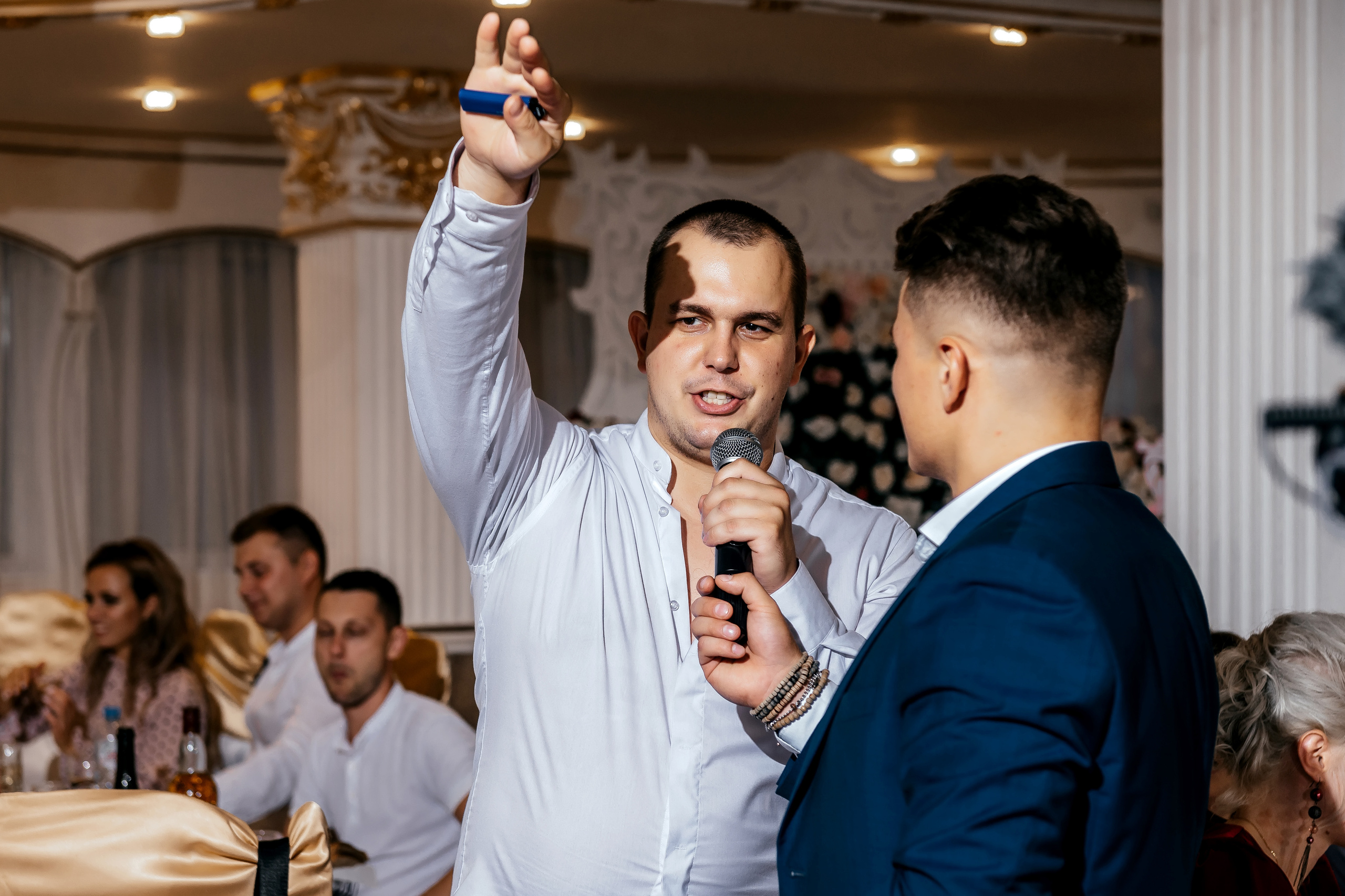 Свадебная фотопрогулка в Усадьбе Кусково. Свадебный и семейный фотограф Виктория Носачёва. Щелково, Москва и МО