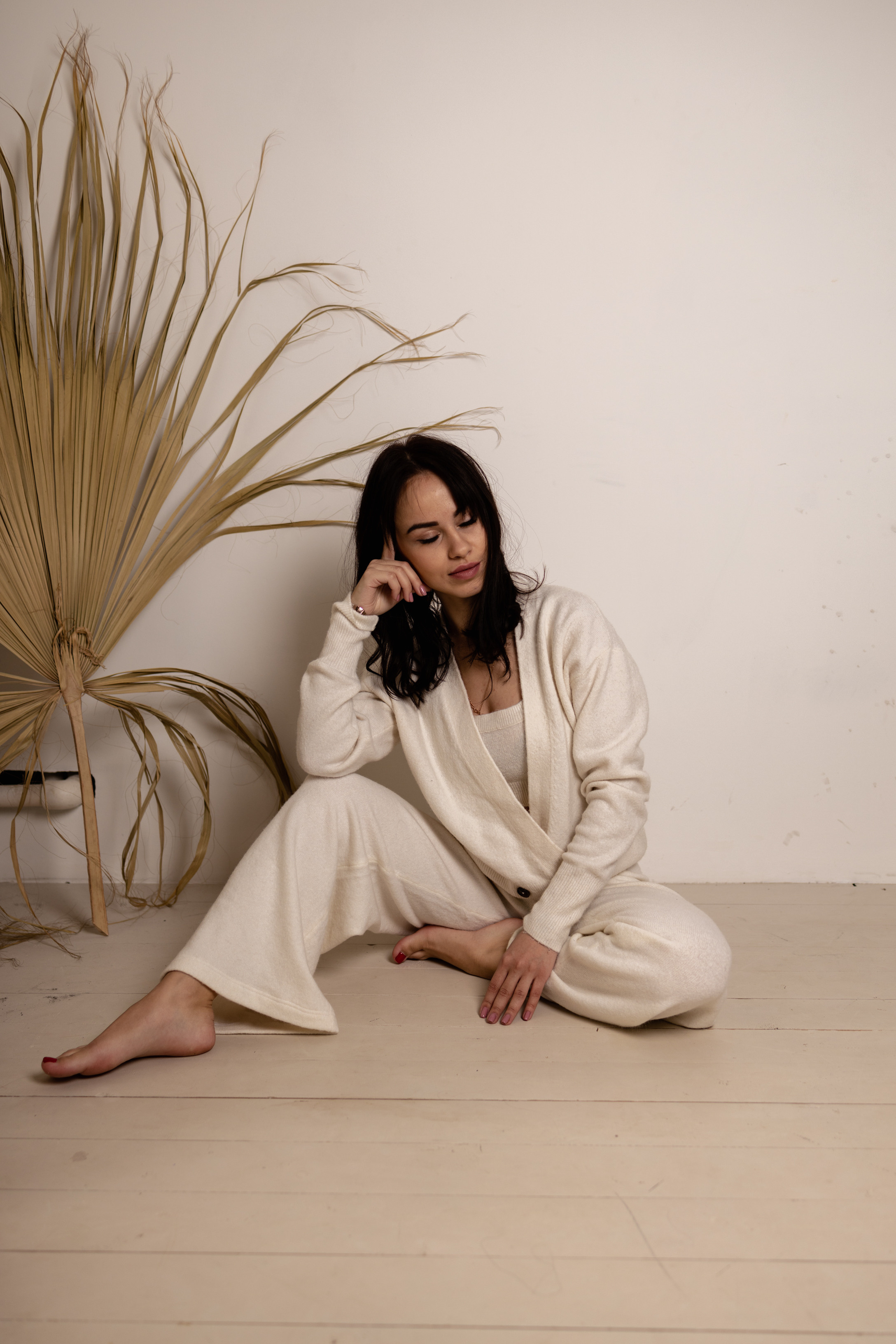 Женственная фотосессия в студии. Репортажный и студийный фотограф в Москве — Софи