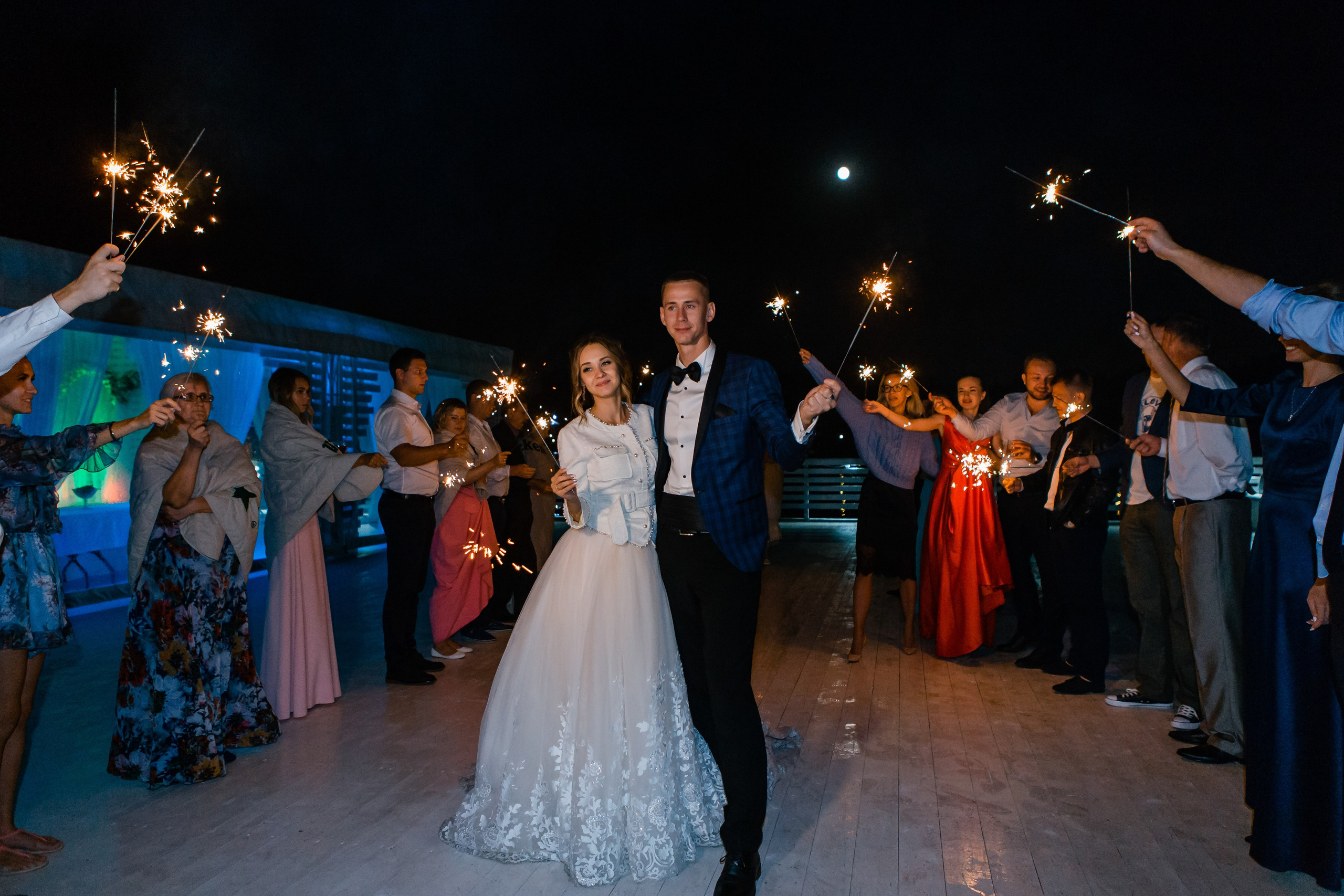 Денис и Ксения. Видеосъемка и фотосъемка свадеб. Фотограф и оператор на свадьбу. Видеосъемка подкастов, собственная видео-фотостудии. Предметная фотосъемка