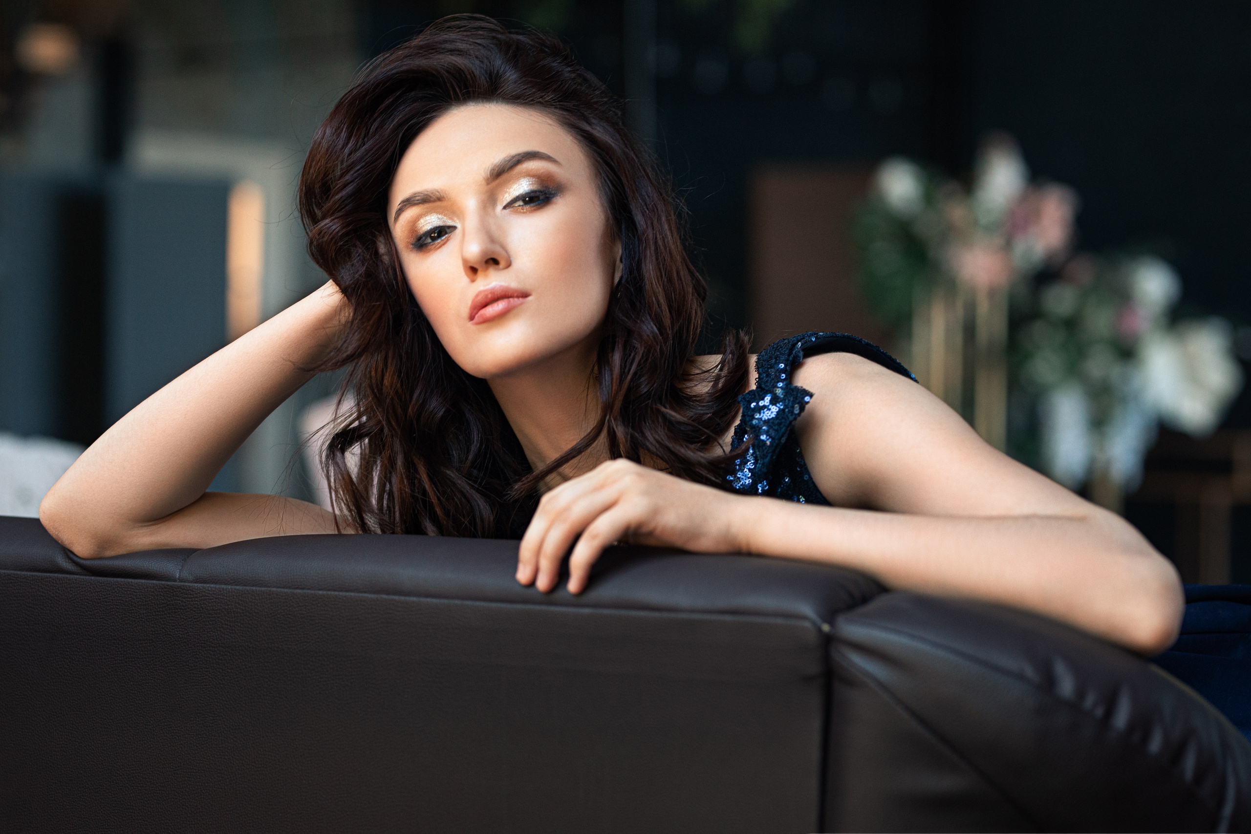 Фотосет с Евгенией в интерьерной студии в формате для «себя»