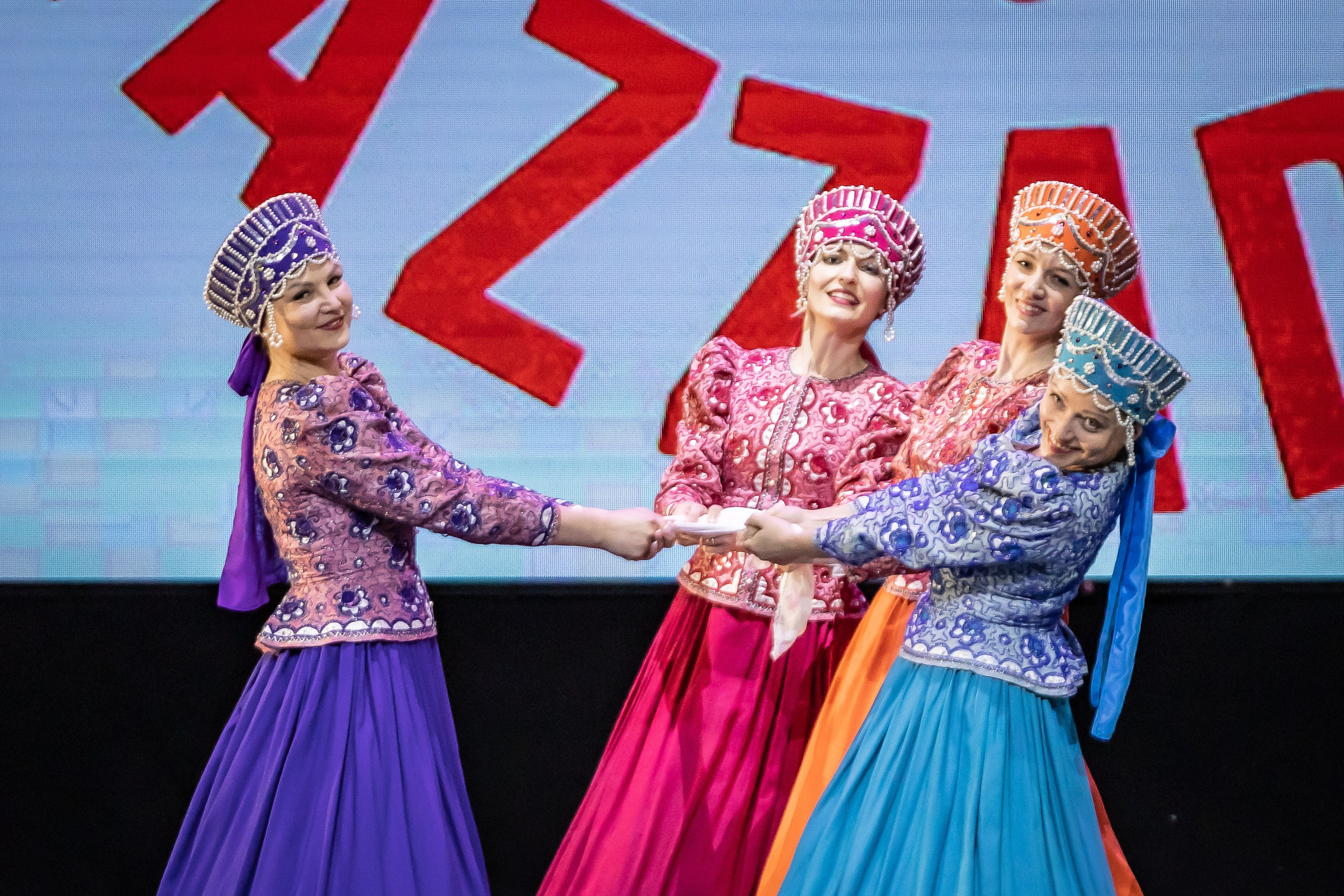 Концерт ансамбля народного такца «Раззадоры». Фотограф Владимир Охрименко