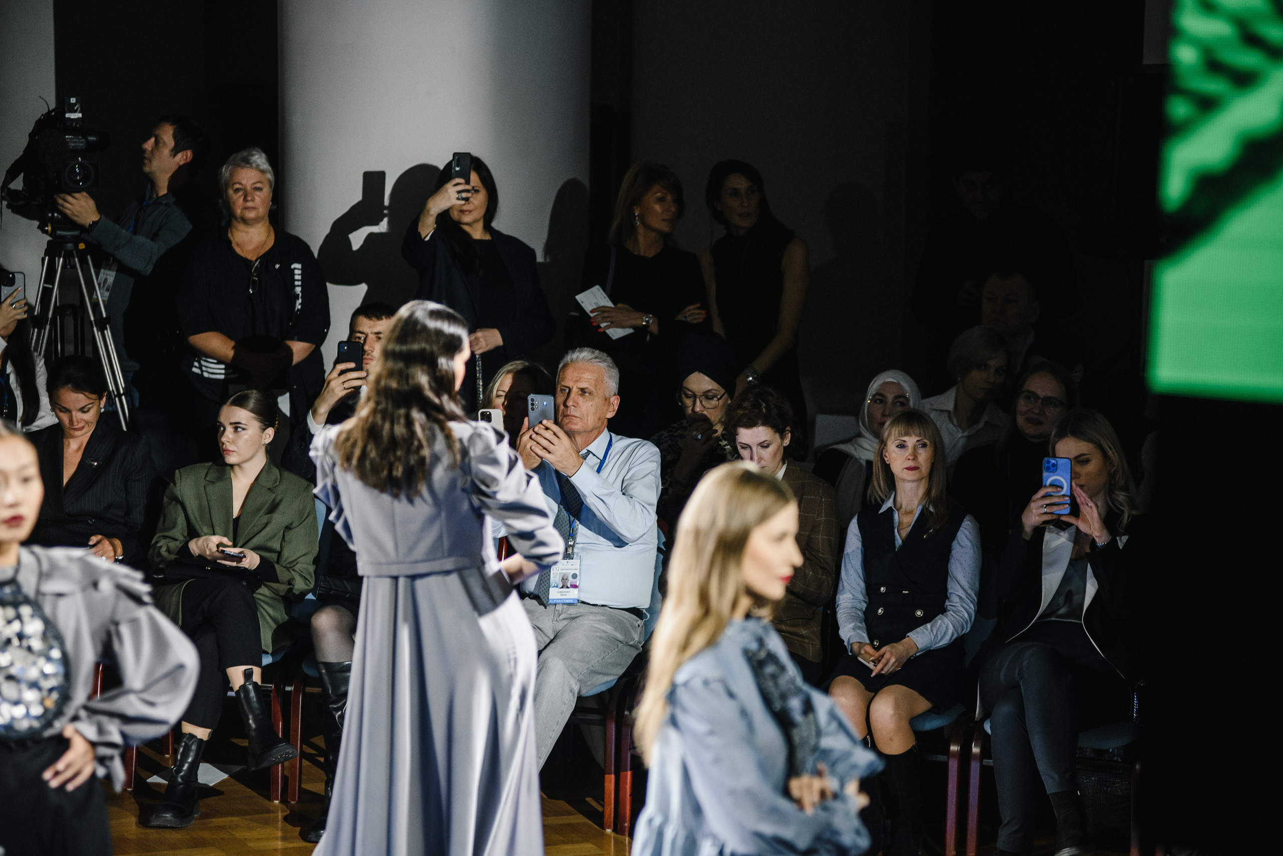 Fashion is my profession. Фотограф Денис Неместо, портрет, репортаж