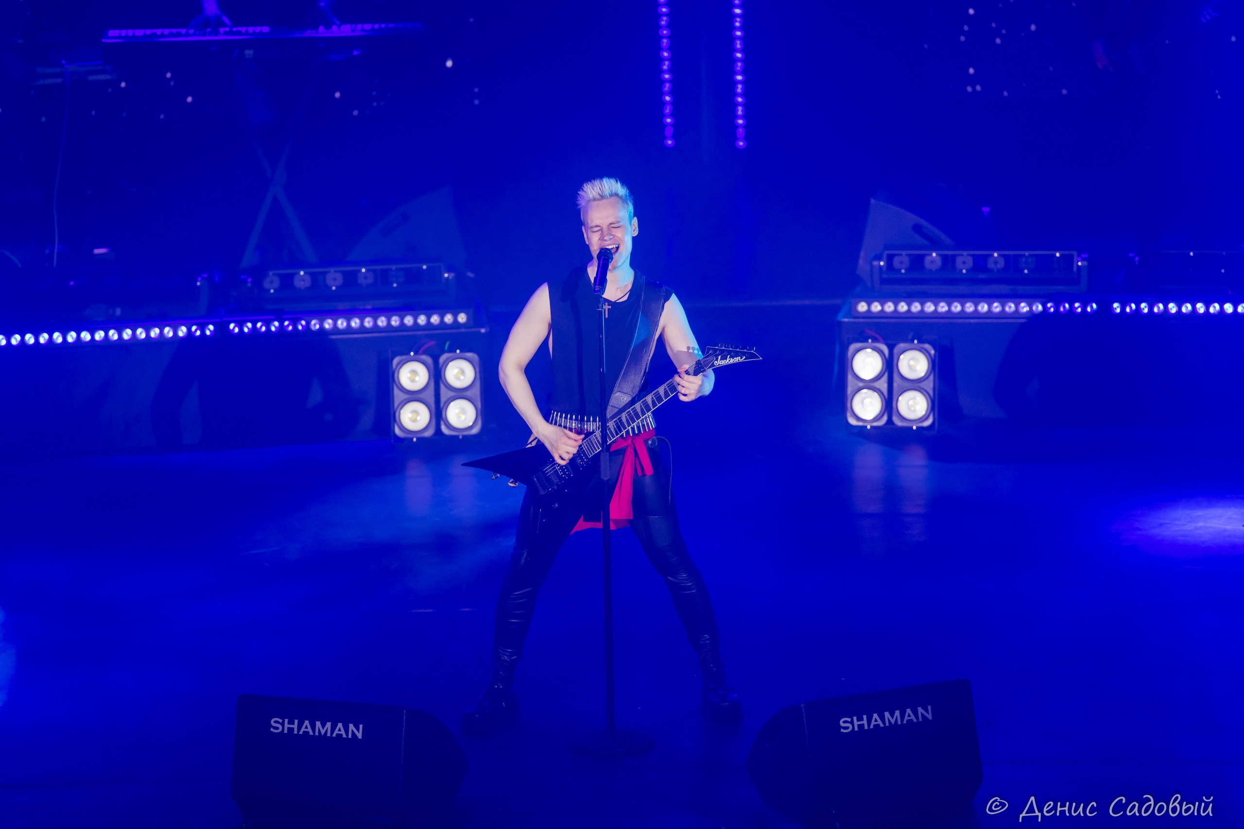 SHAMAN Севастополь 2025. Денис Садовый фотограф Севастополь. Фотографирую спорт, корпоративы, праздники, а также индивидуальные и семейные фотосессии