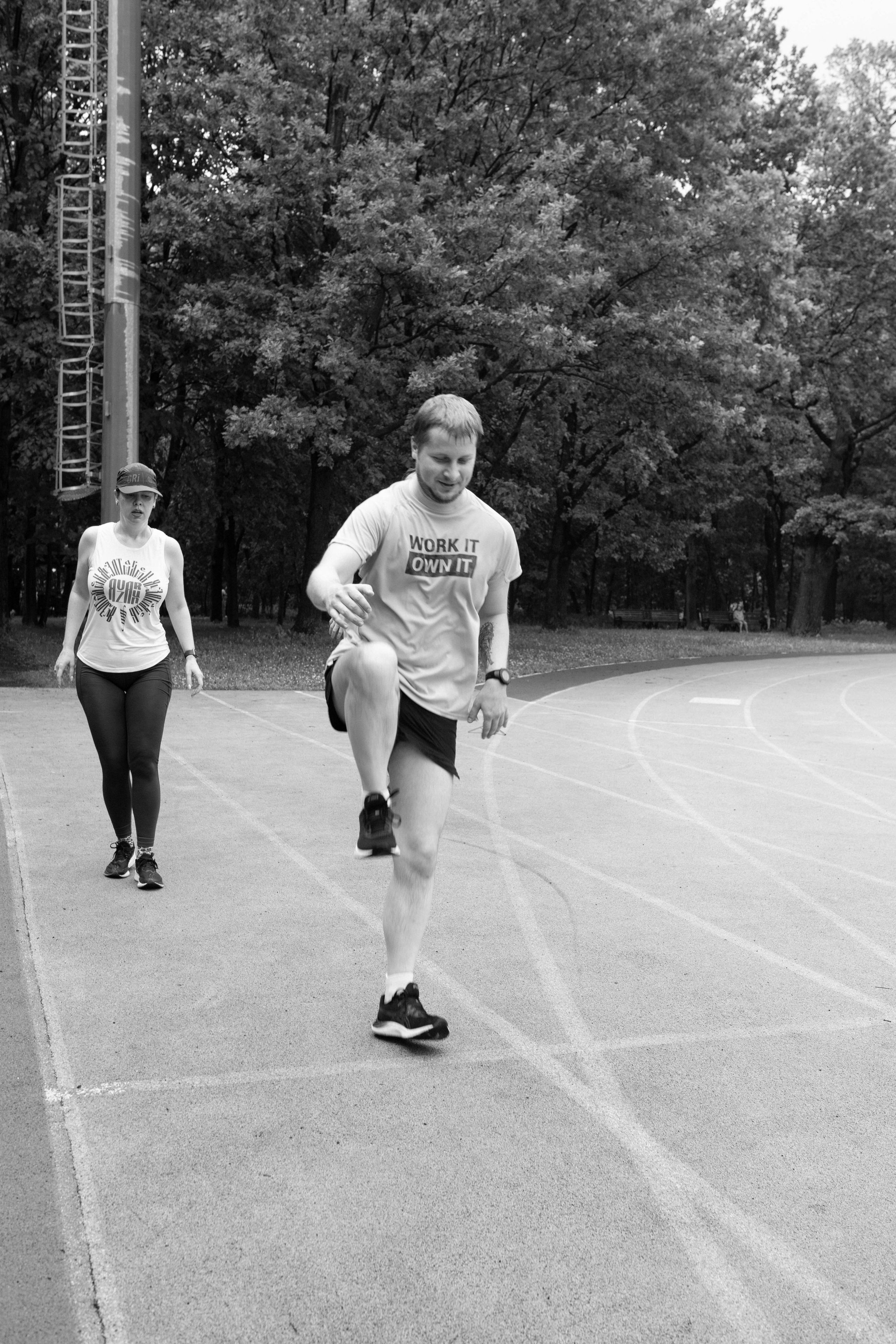 Тренировка сквозь призму чб. Александра Мельниченко/ Бегающий фотограф