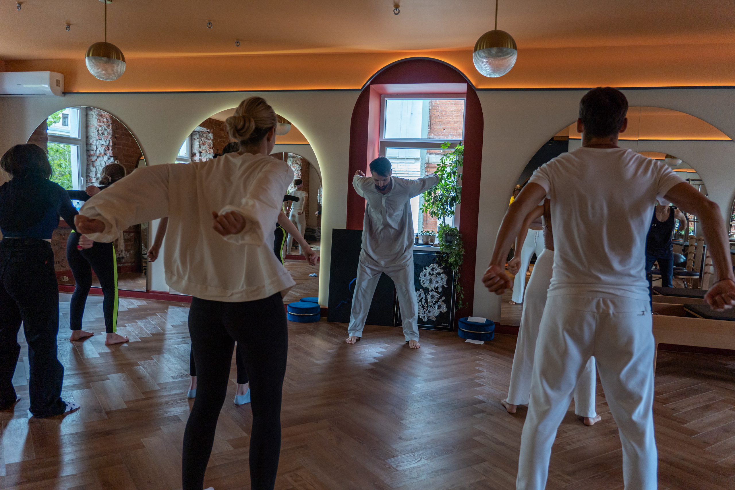 Йога и гонги в Body and Soul. Фотограф. Москва. Алексей Светомиров. Love Story, портретная съемка